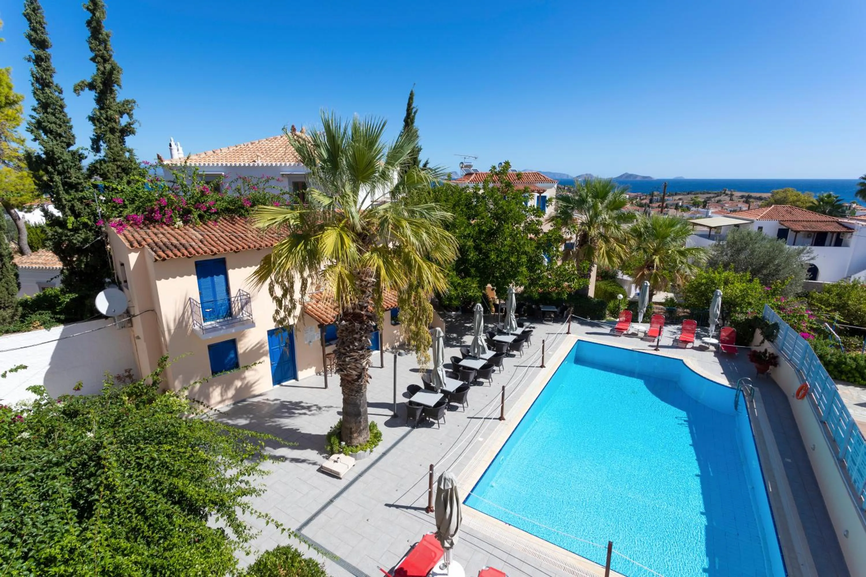 Pool view in Vanas Apartments