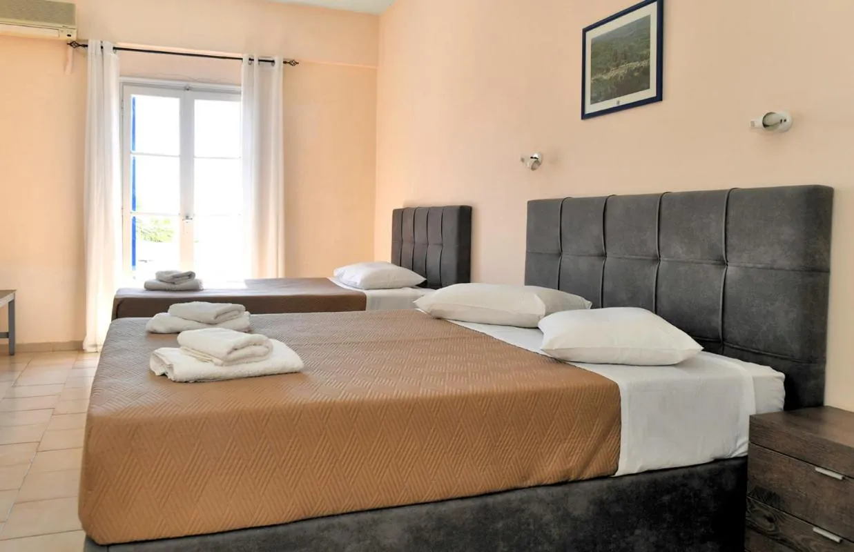 Bed in Vanas Apartments