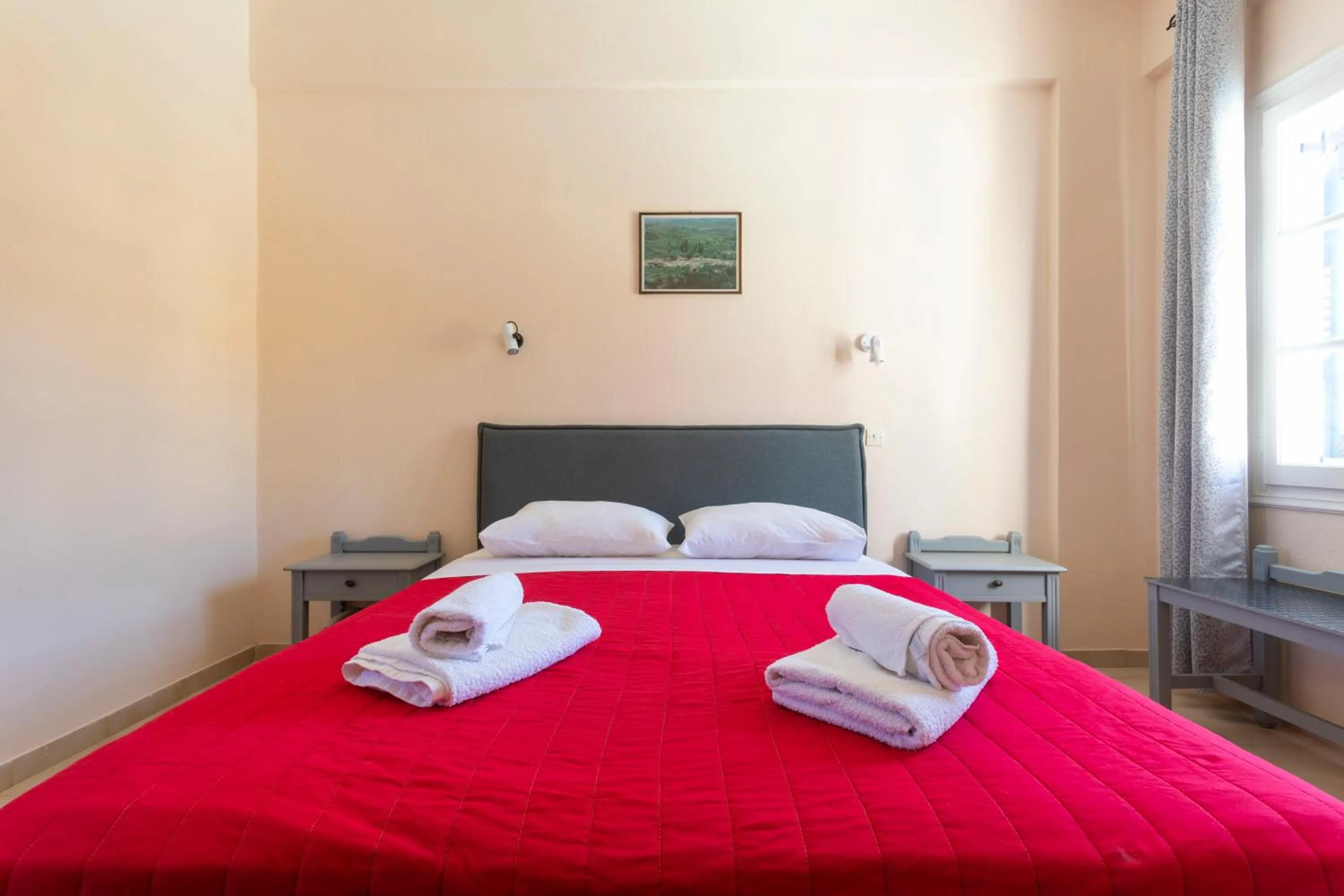 Bed in Vanas Apartments