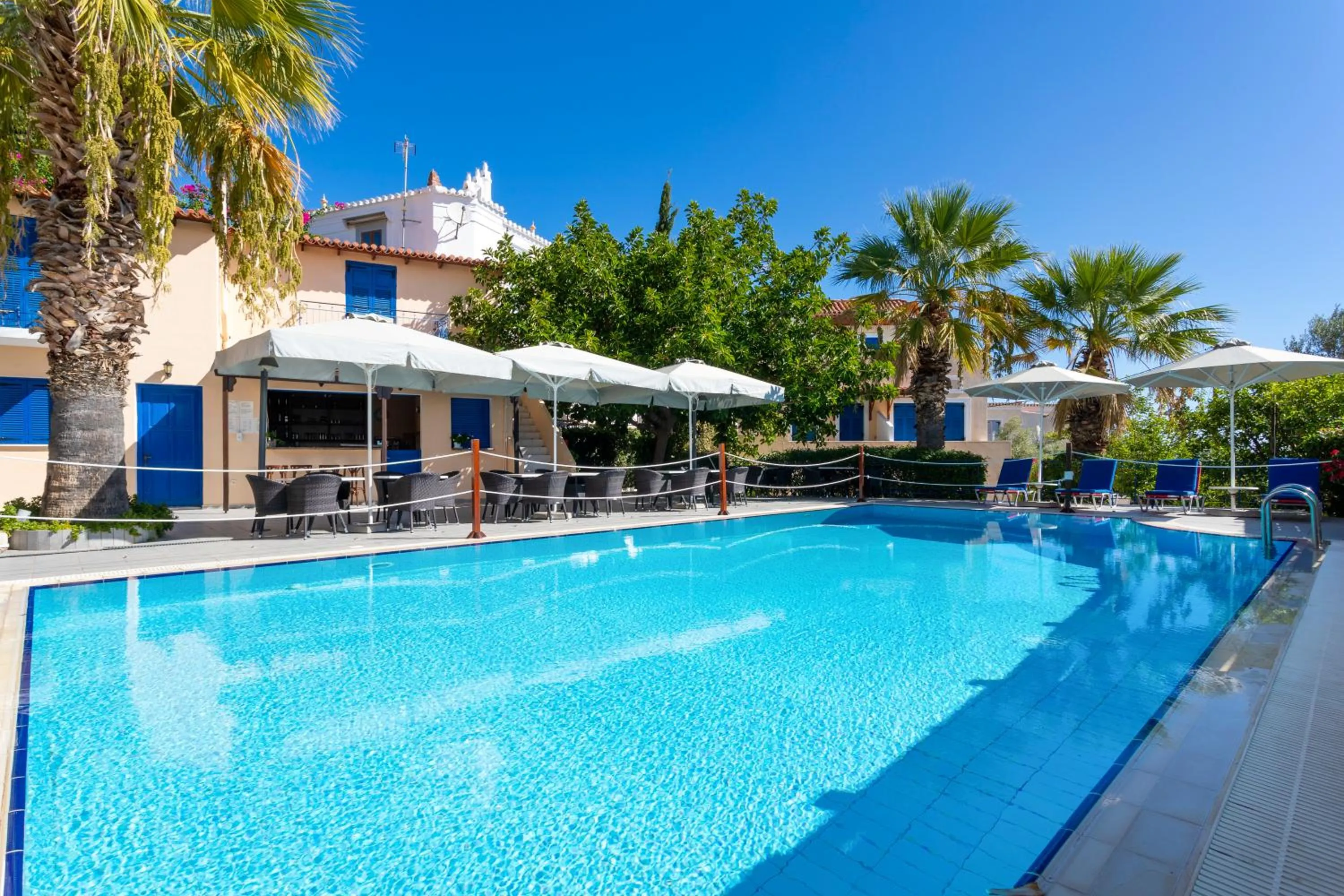 Restaurant/places to eat in Vanas Apartments