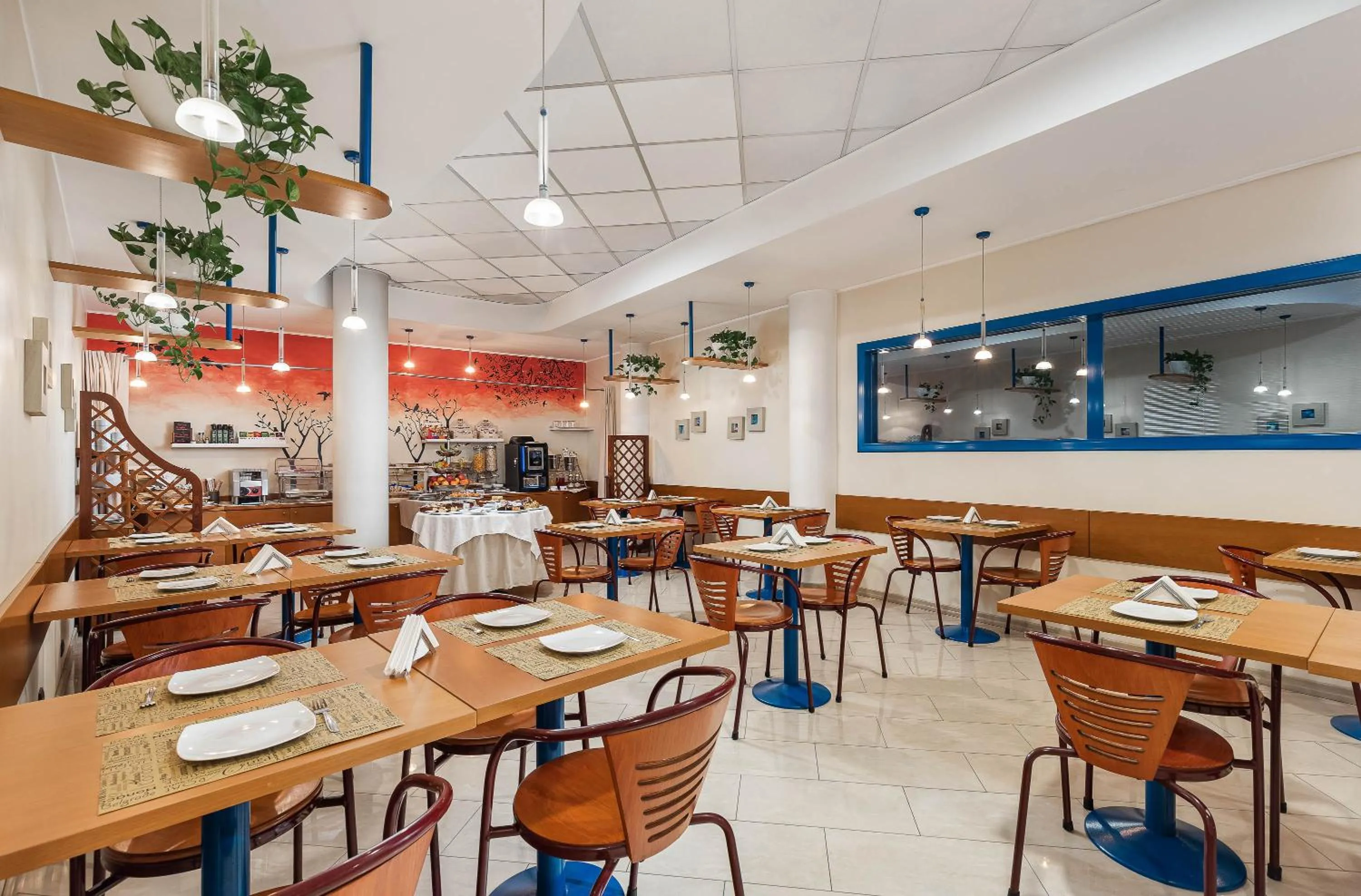 Restaurant/places to eat in Welcome Hotel