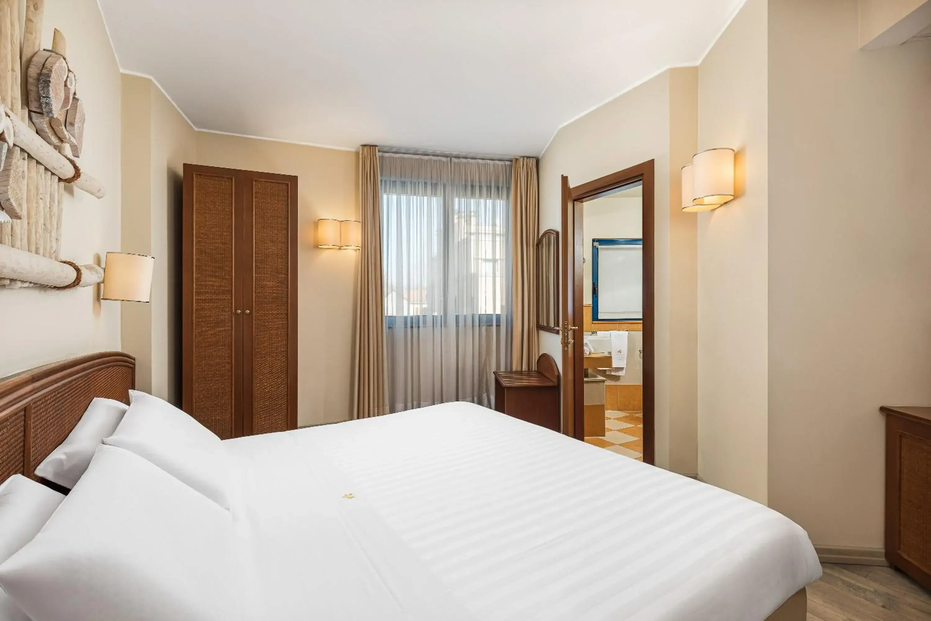 Superior Double or Twin Room in Welcome Hotel Superior Double or Twin Room in Welcome Hotel