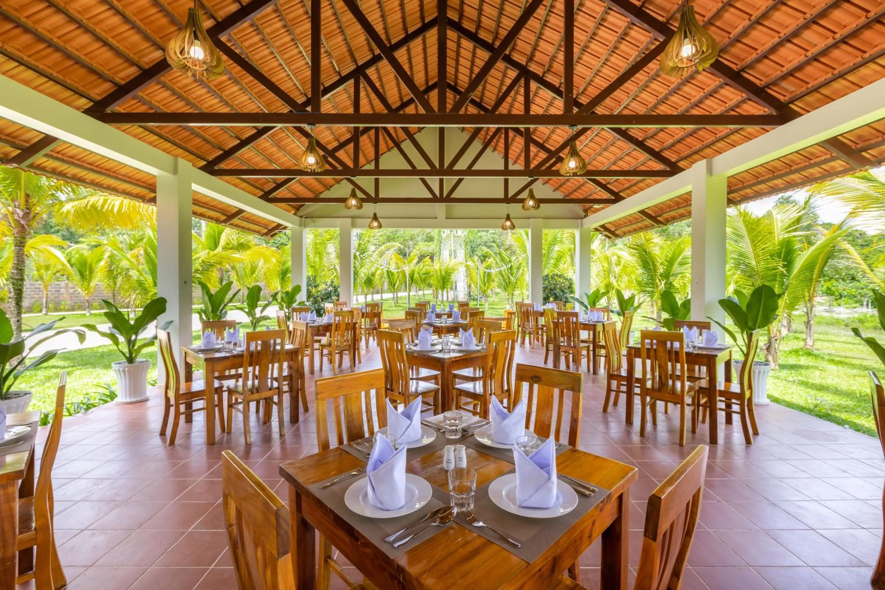 Restaurant/places to eat in Coco Garden Resort