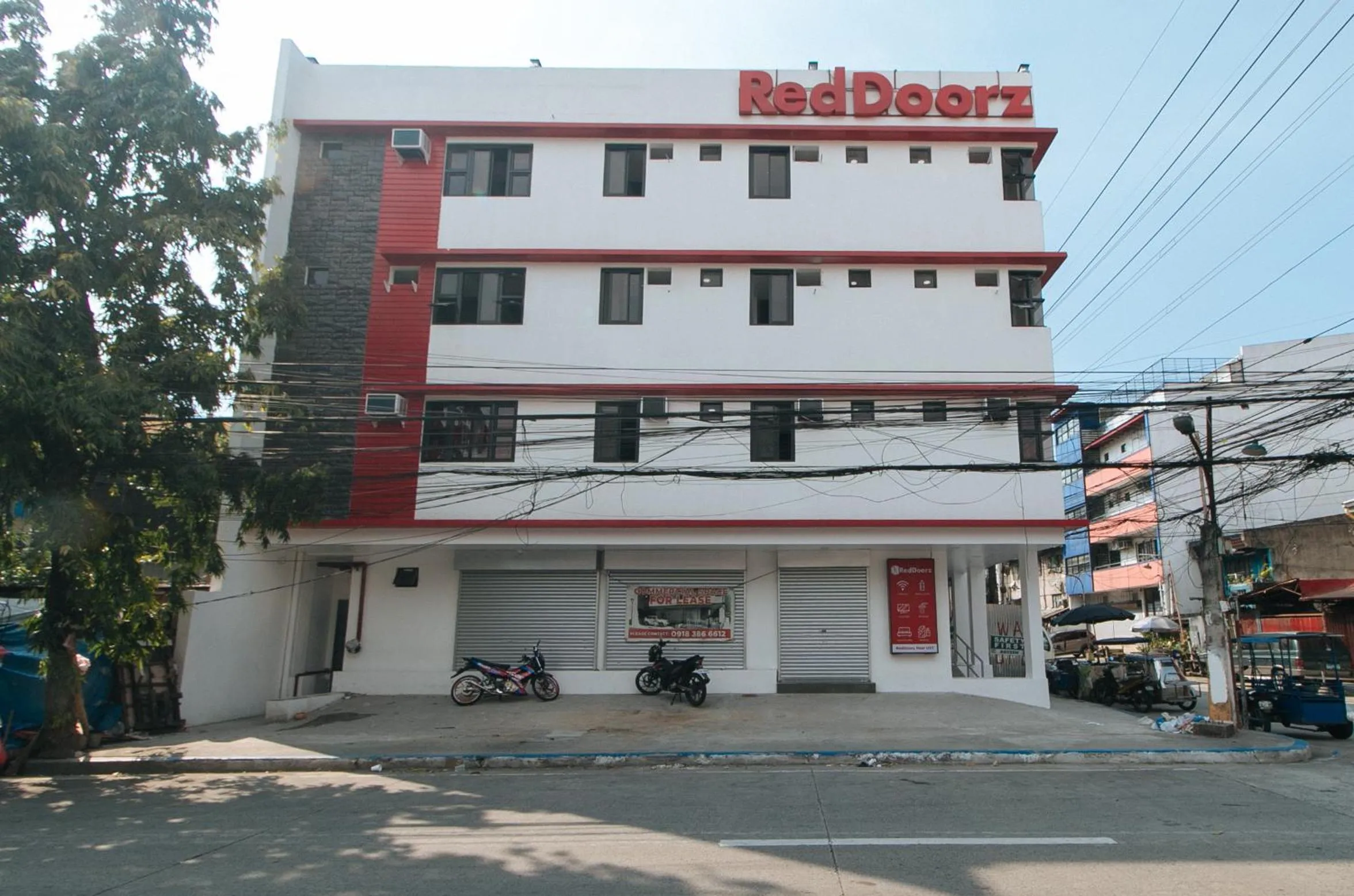 Property building in RedDoorz near UST Sampaloc Manila