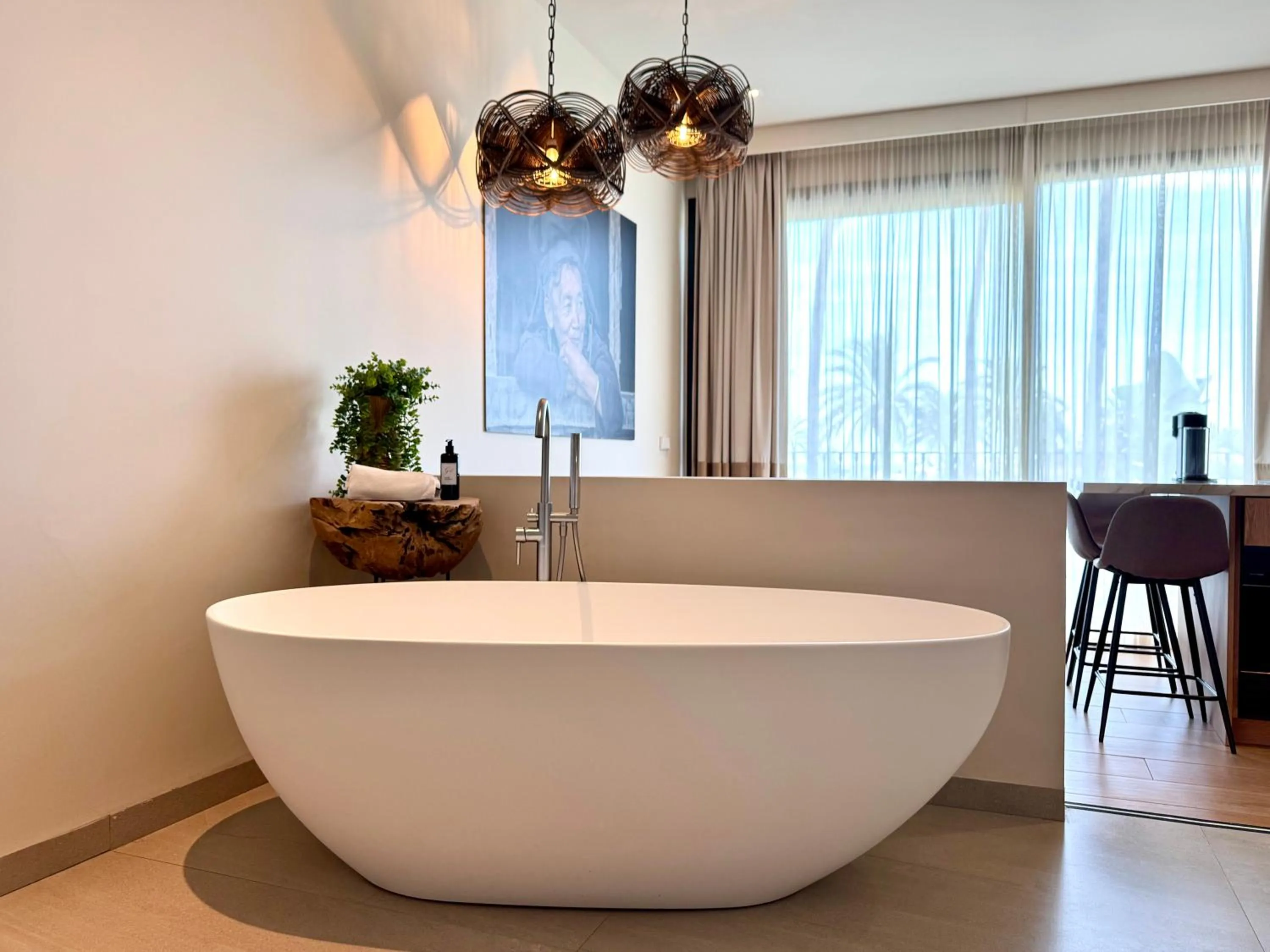 Bath in Comfy Studios Hotel