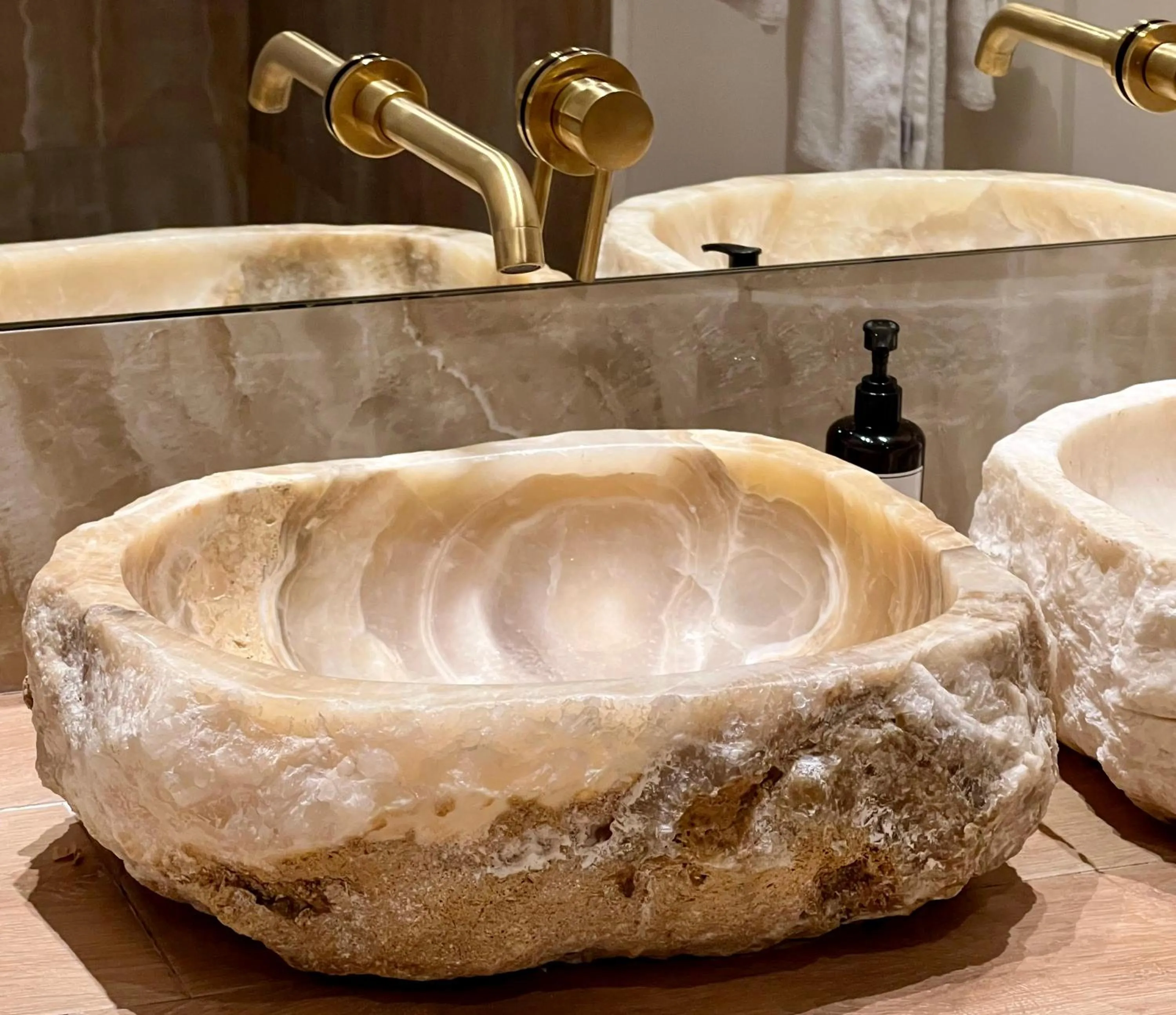 Bathroom in Comfy Studios Hotel