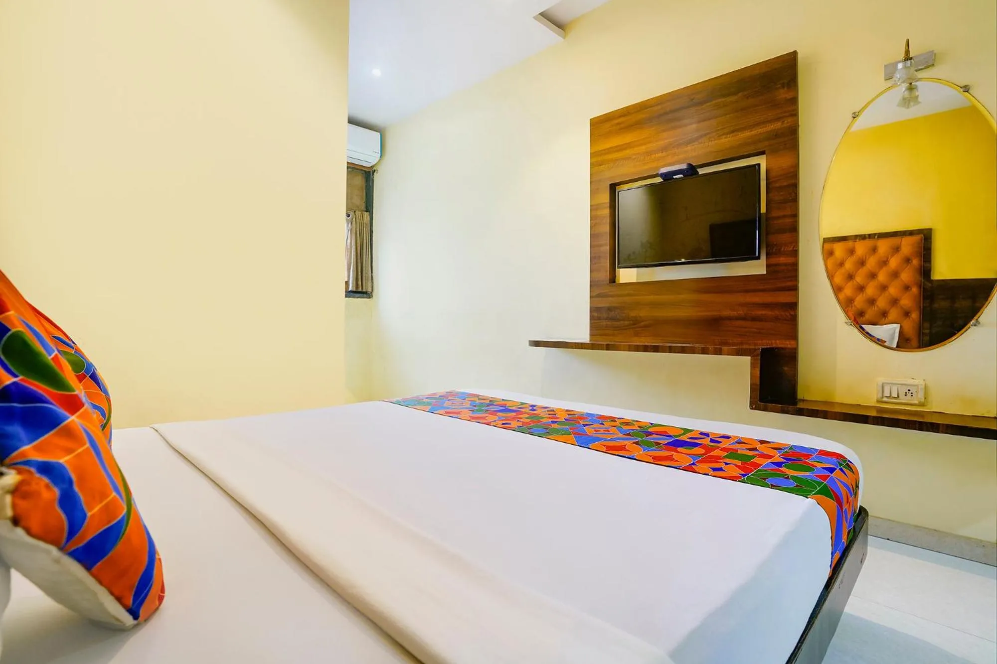 Bed in Via New Silver Elite