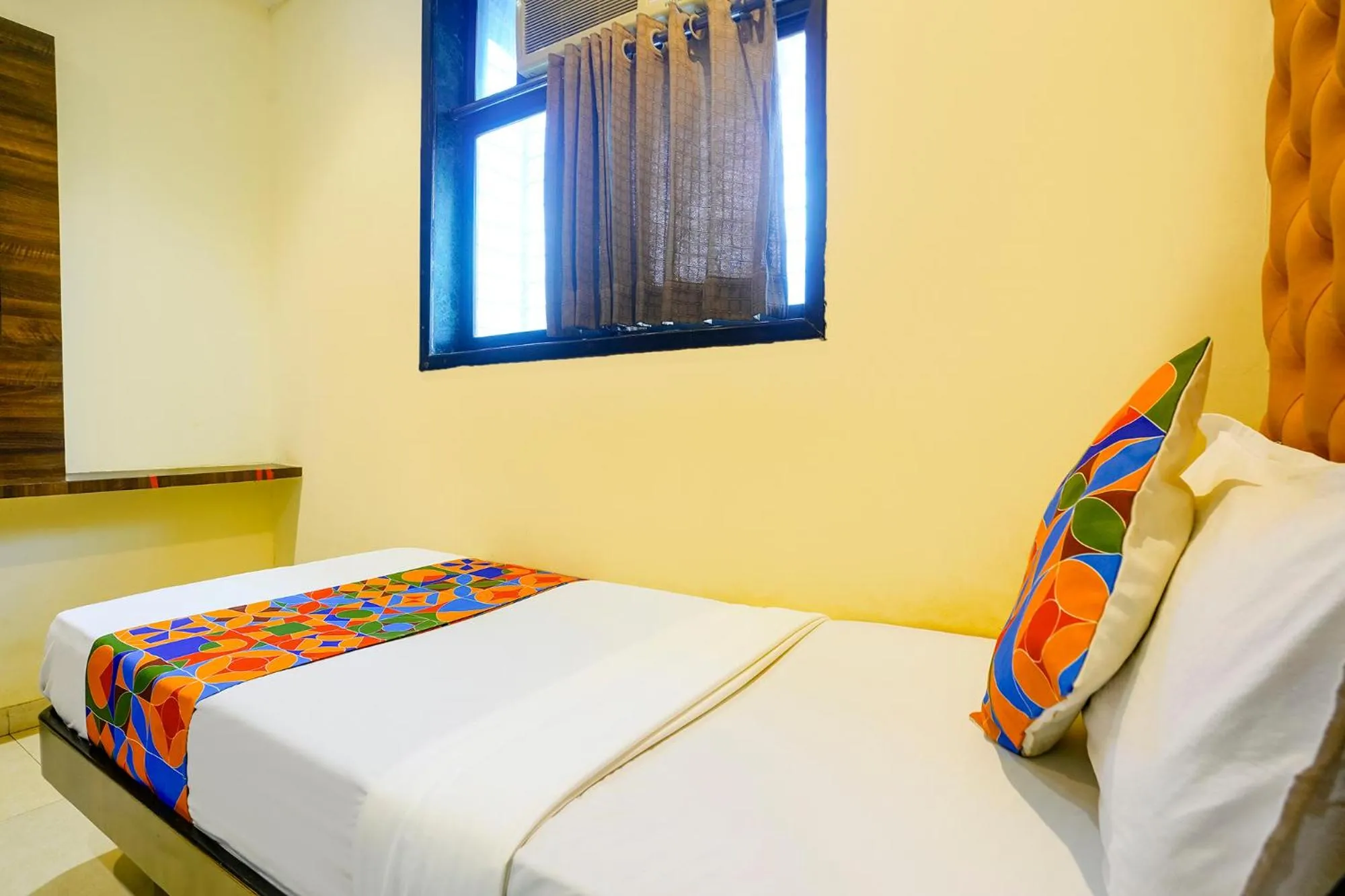 Bed in Via New Silver Elite