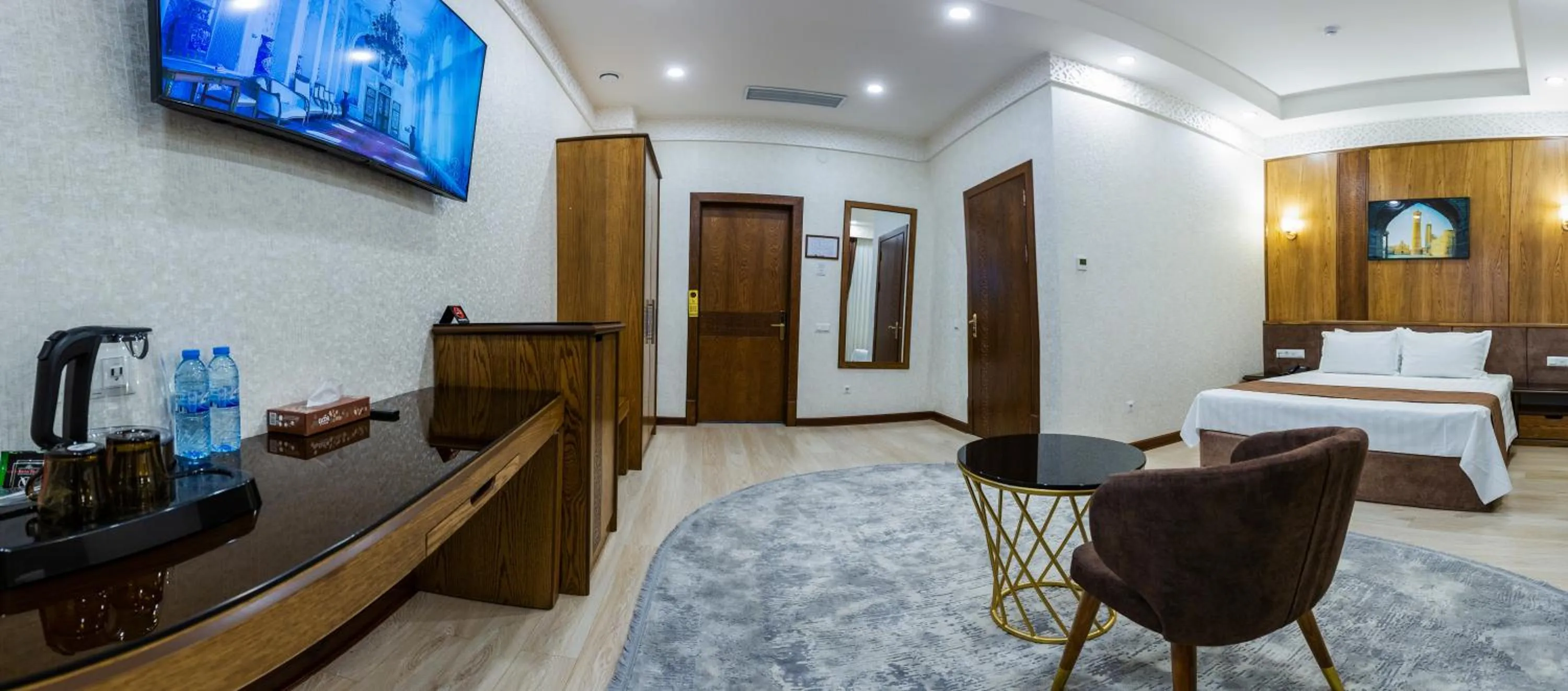 Paradise Plaza Luxury Hotel