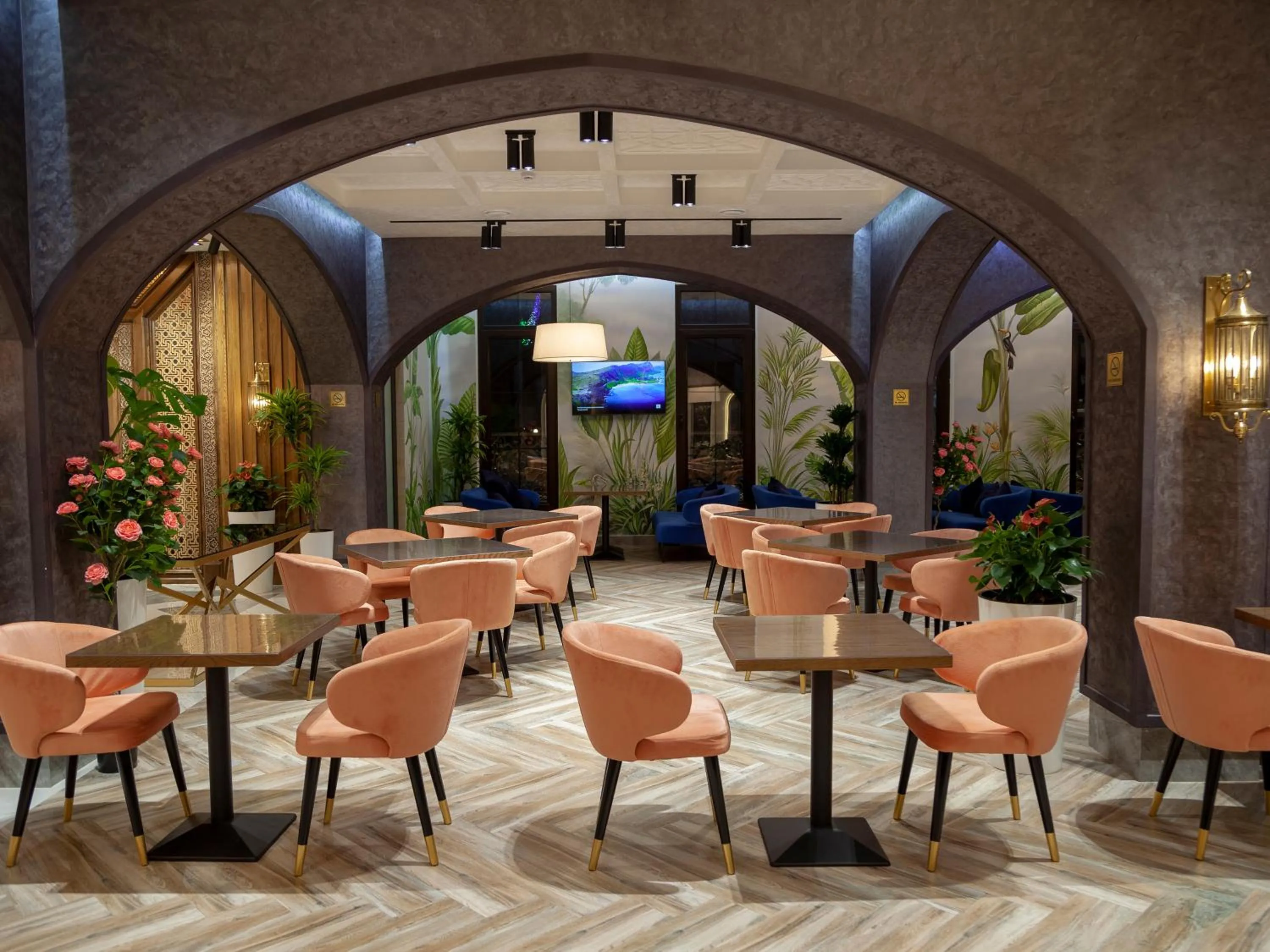 Lobby or reception in Paradise Plaza Luxury Hotel