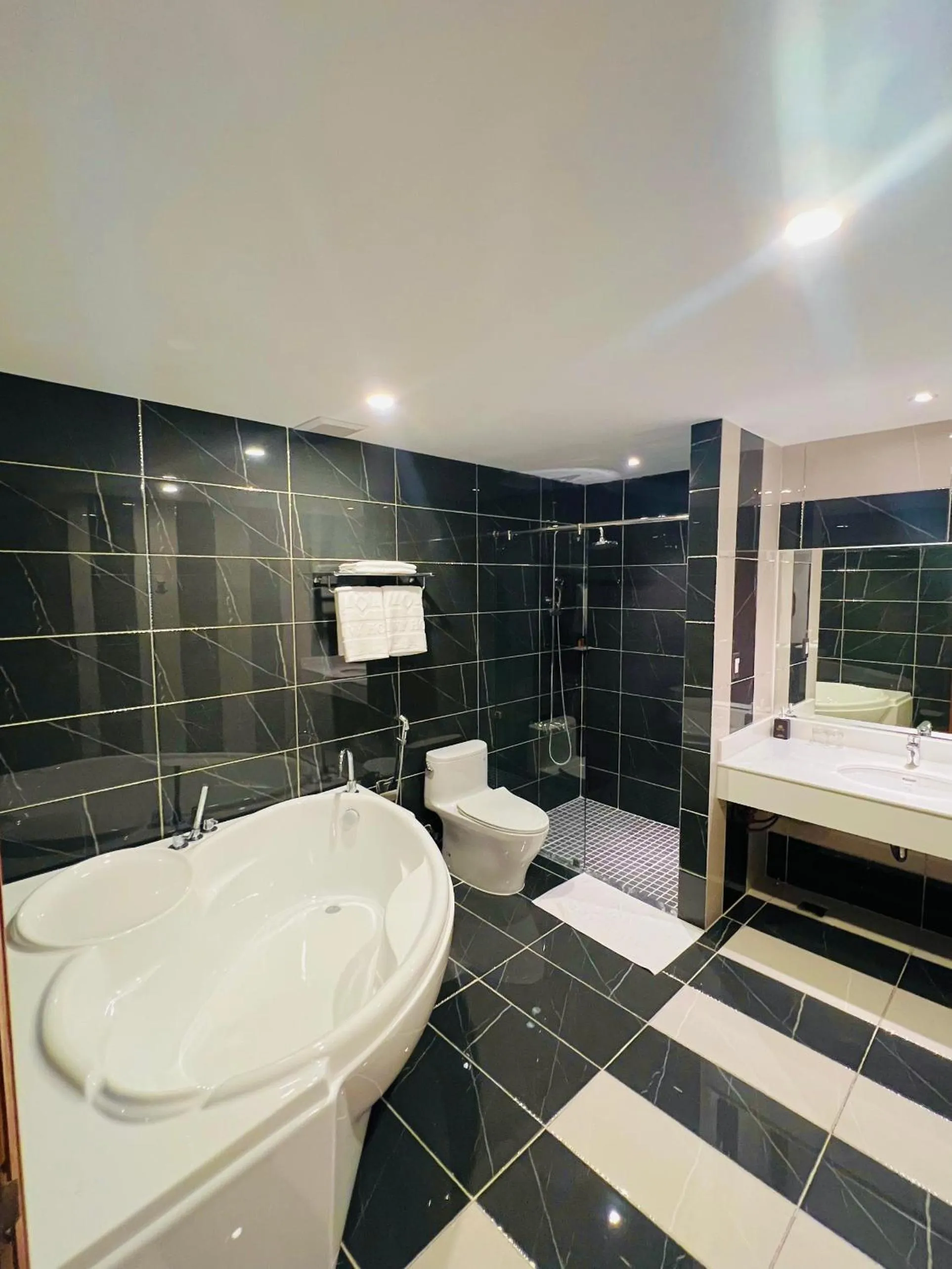 Bathroom in Mai Vy Hotel Tay Ninh