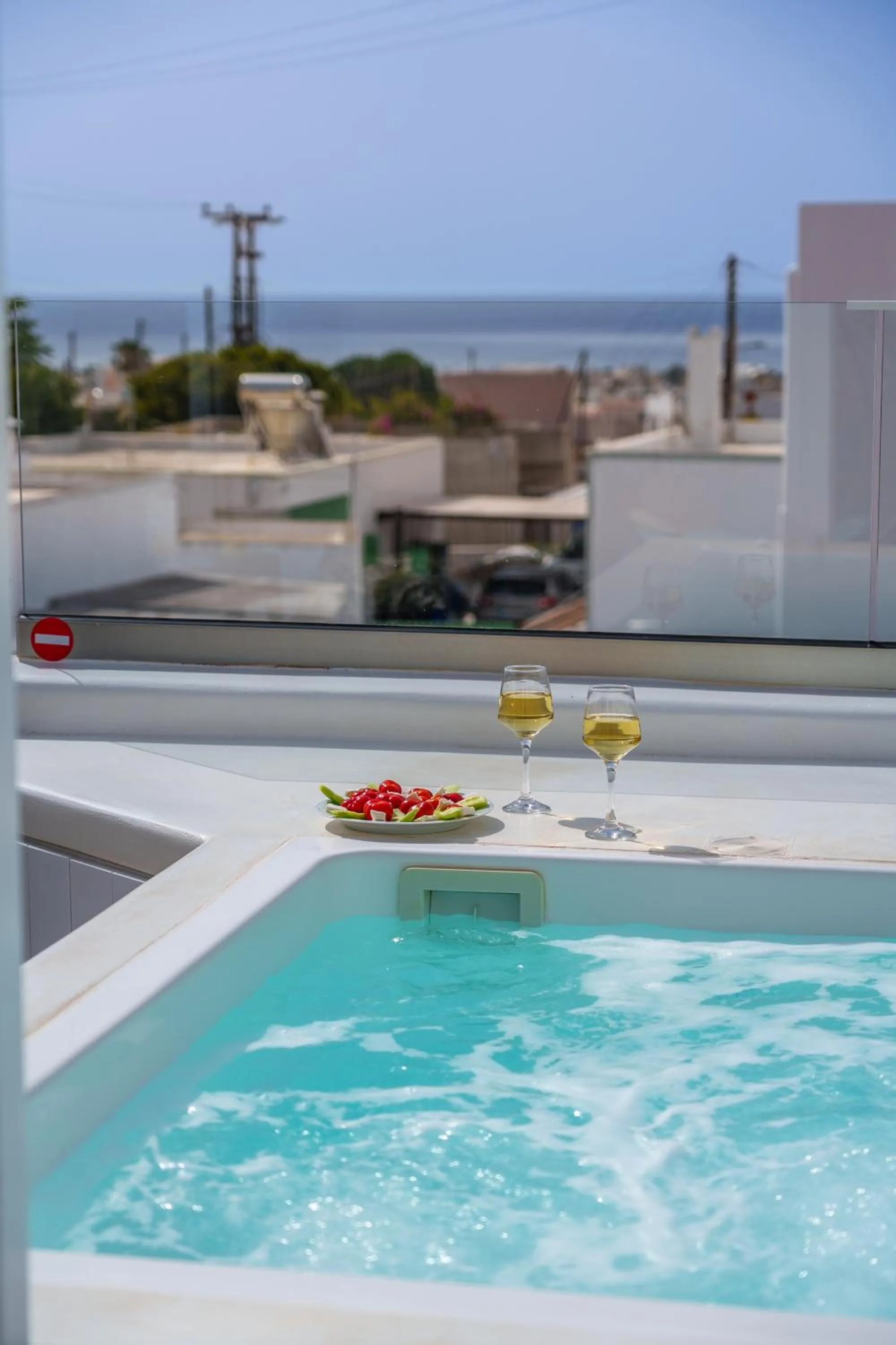 Hot Tub in SantoRossa Luxury Villas