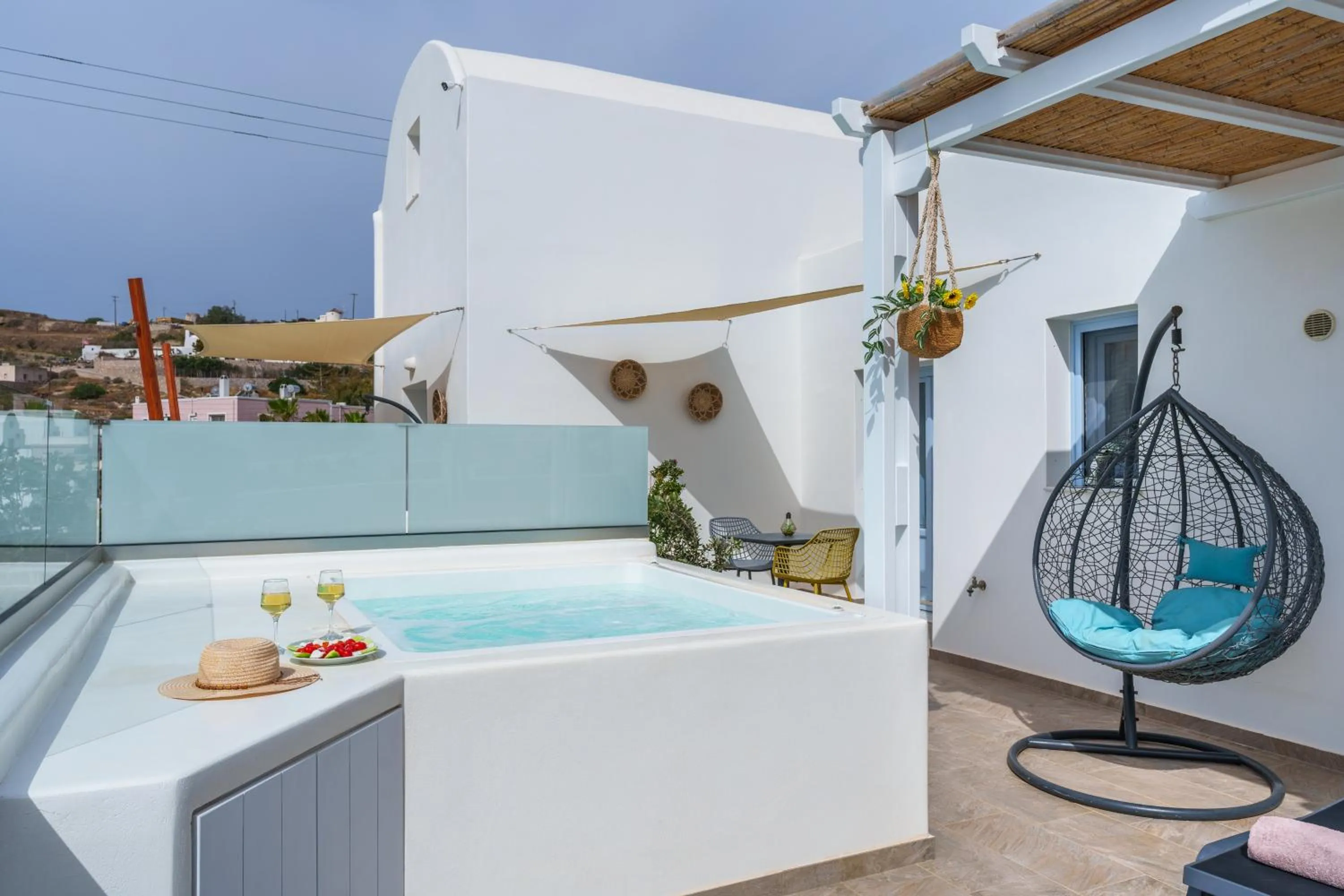 Hot Tub in SantoRossa Luxury Villas