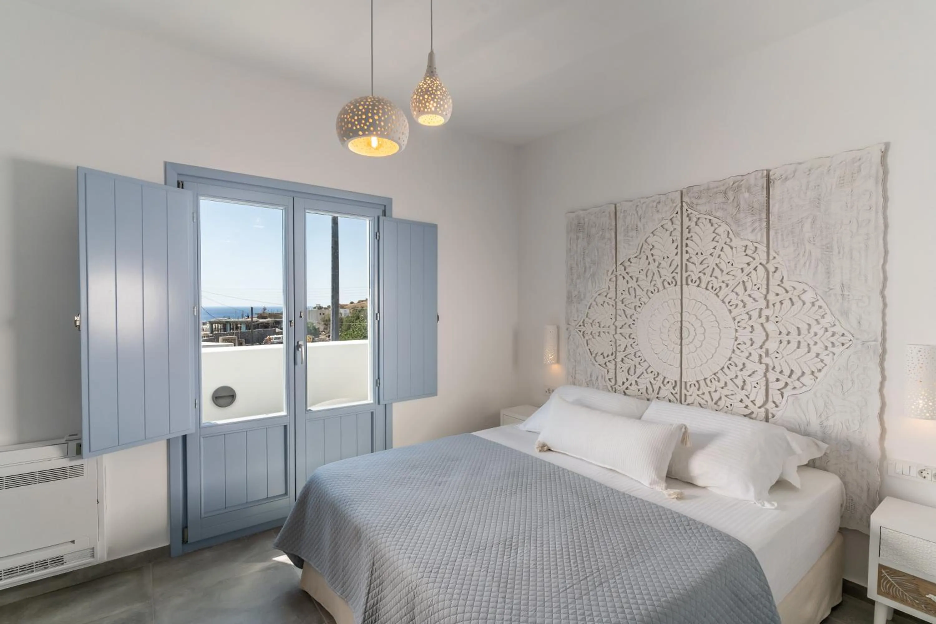 Bed in SantoRossa Luxury Villas