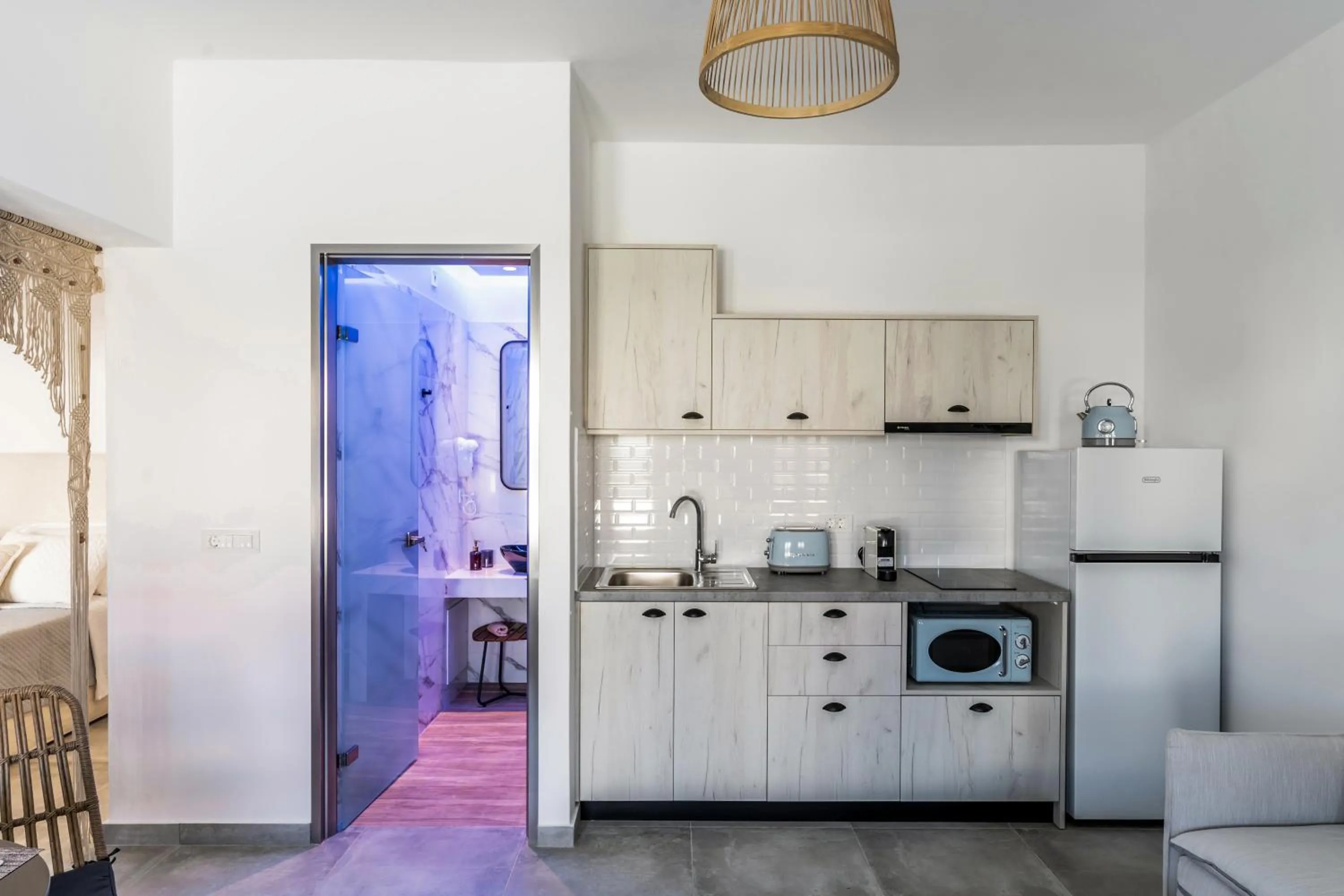 Kitchen or kitchenette in SantoRossa Luxury Villas