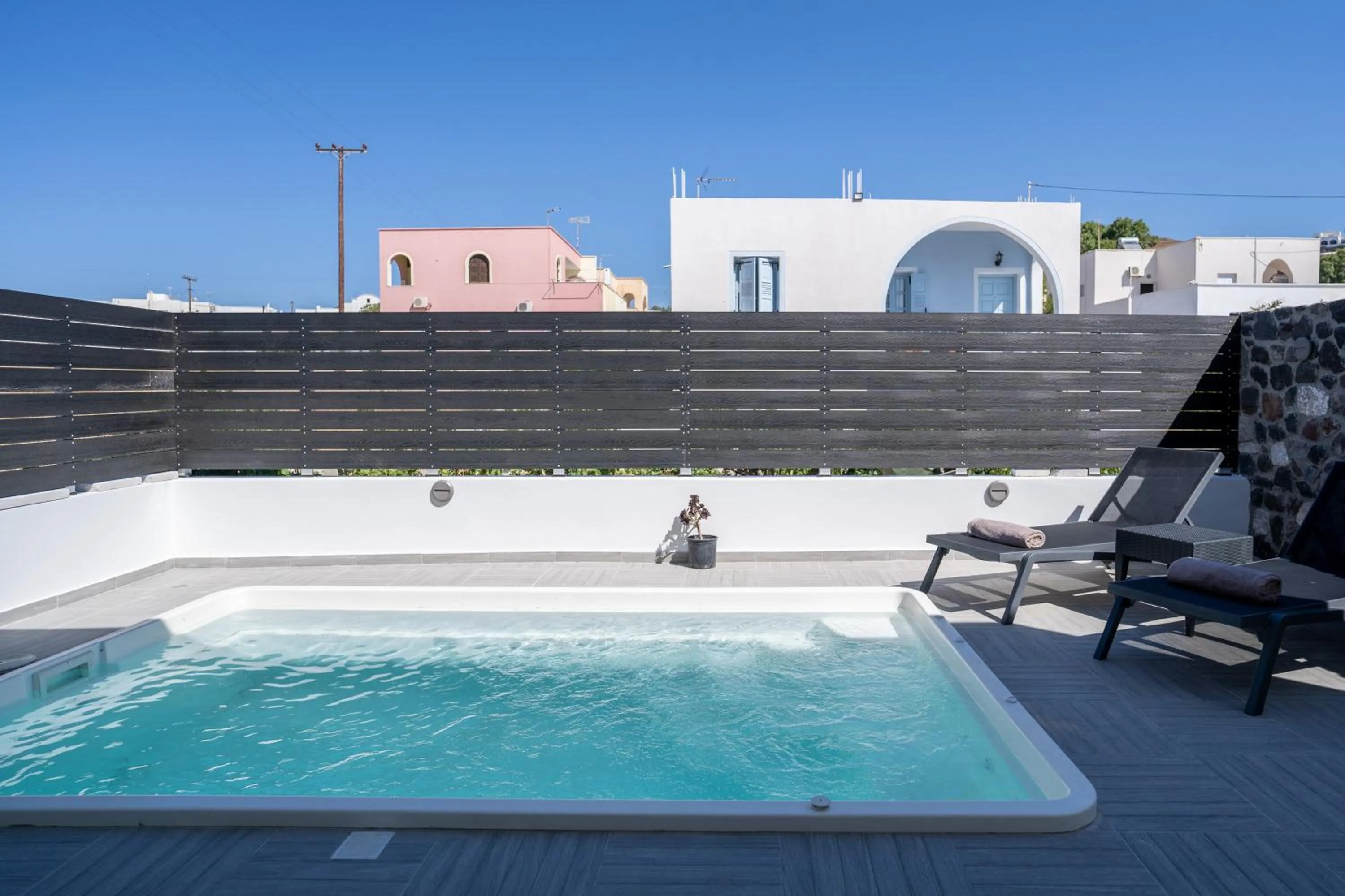 Pool view in SantoRossa Luxury Villas