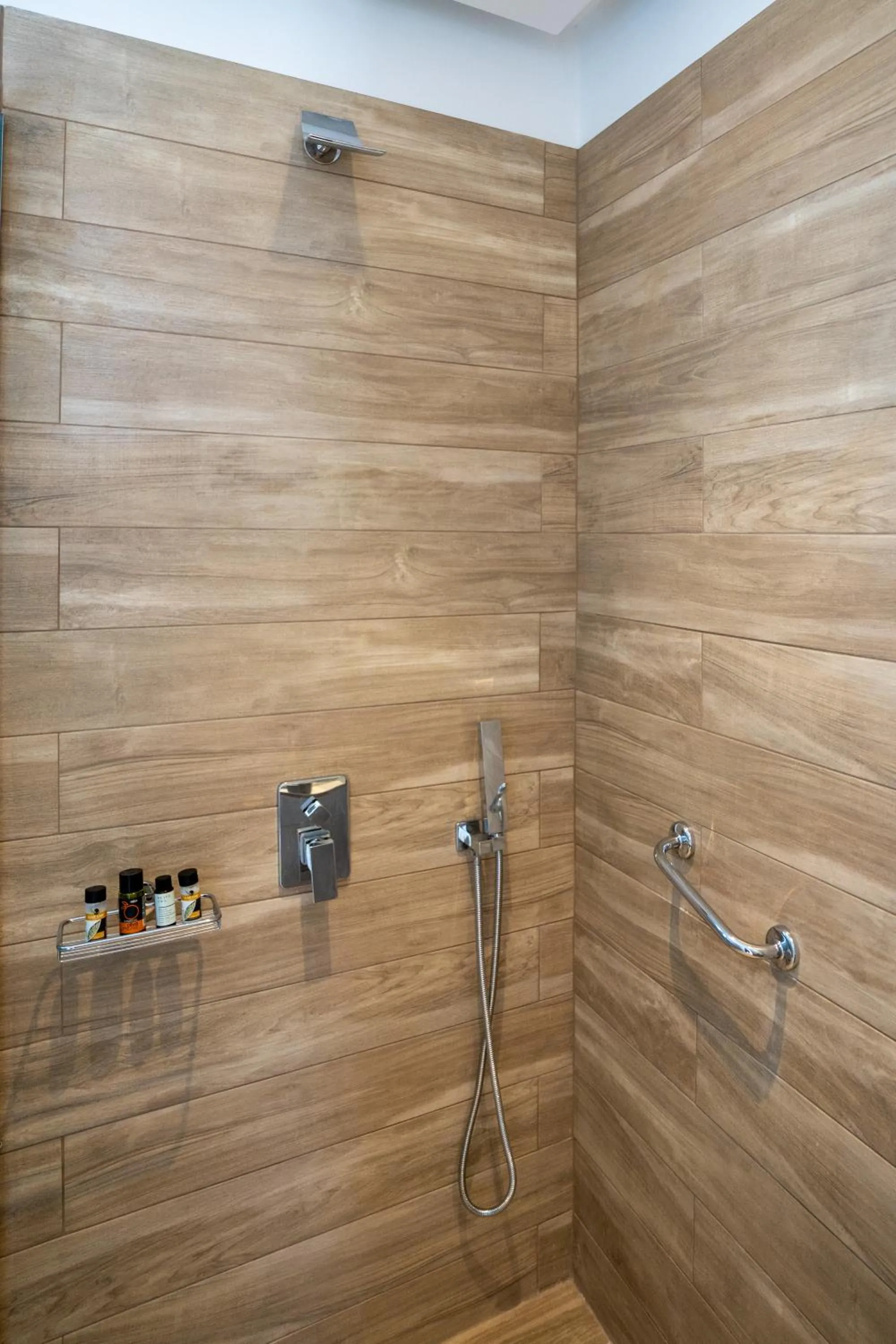 Shower in SantoRossa Luxury Villas