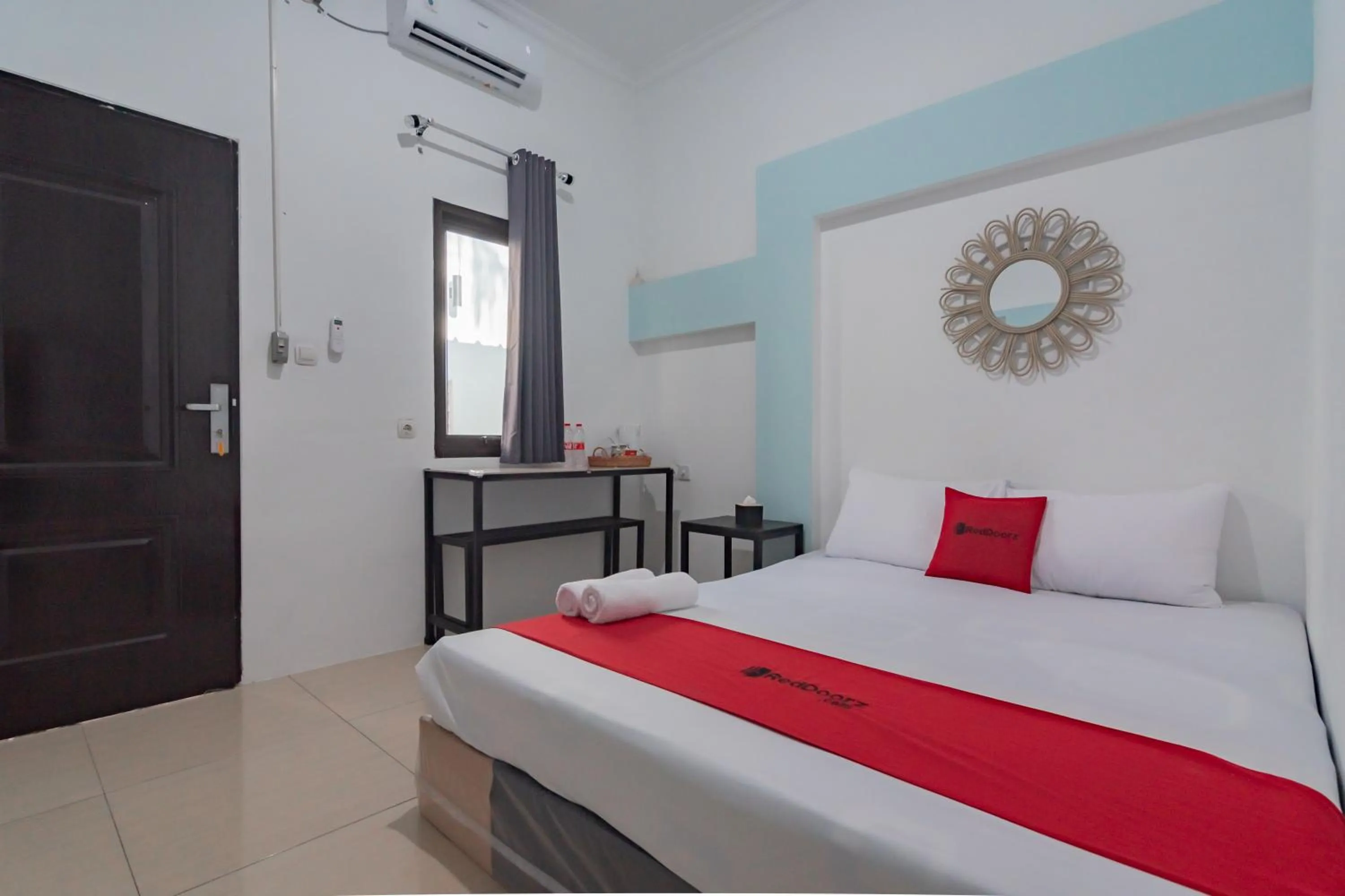 Bed in RedDoorz at Jalan Otista Karawang