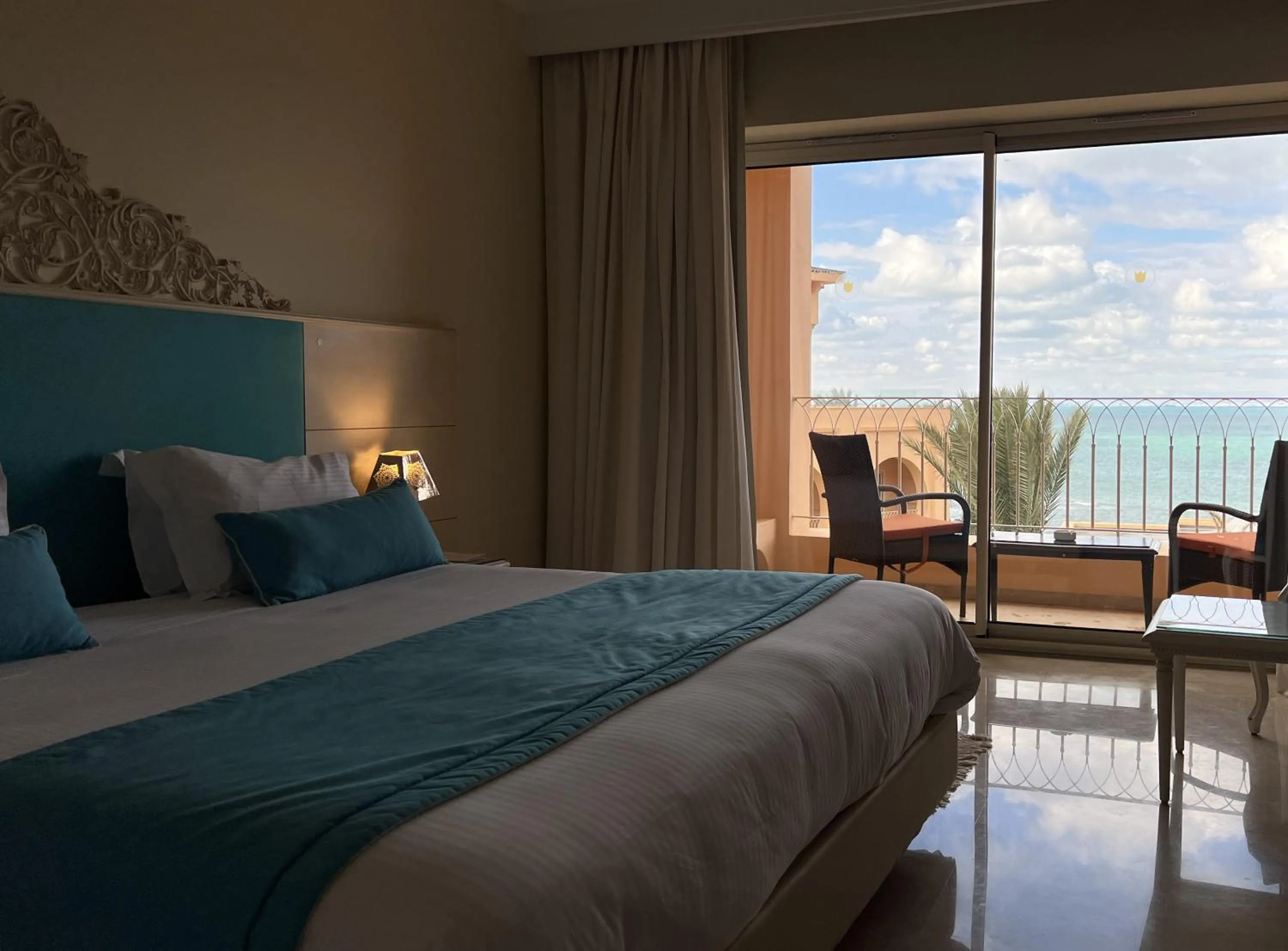 Bedroom, Bed in Royal Tulip Korbous Bay Thalasso & Springs