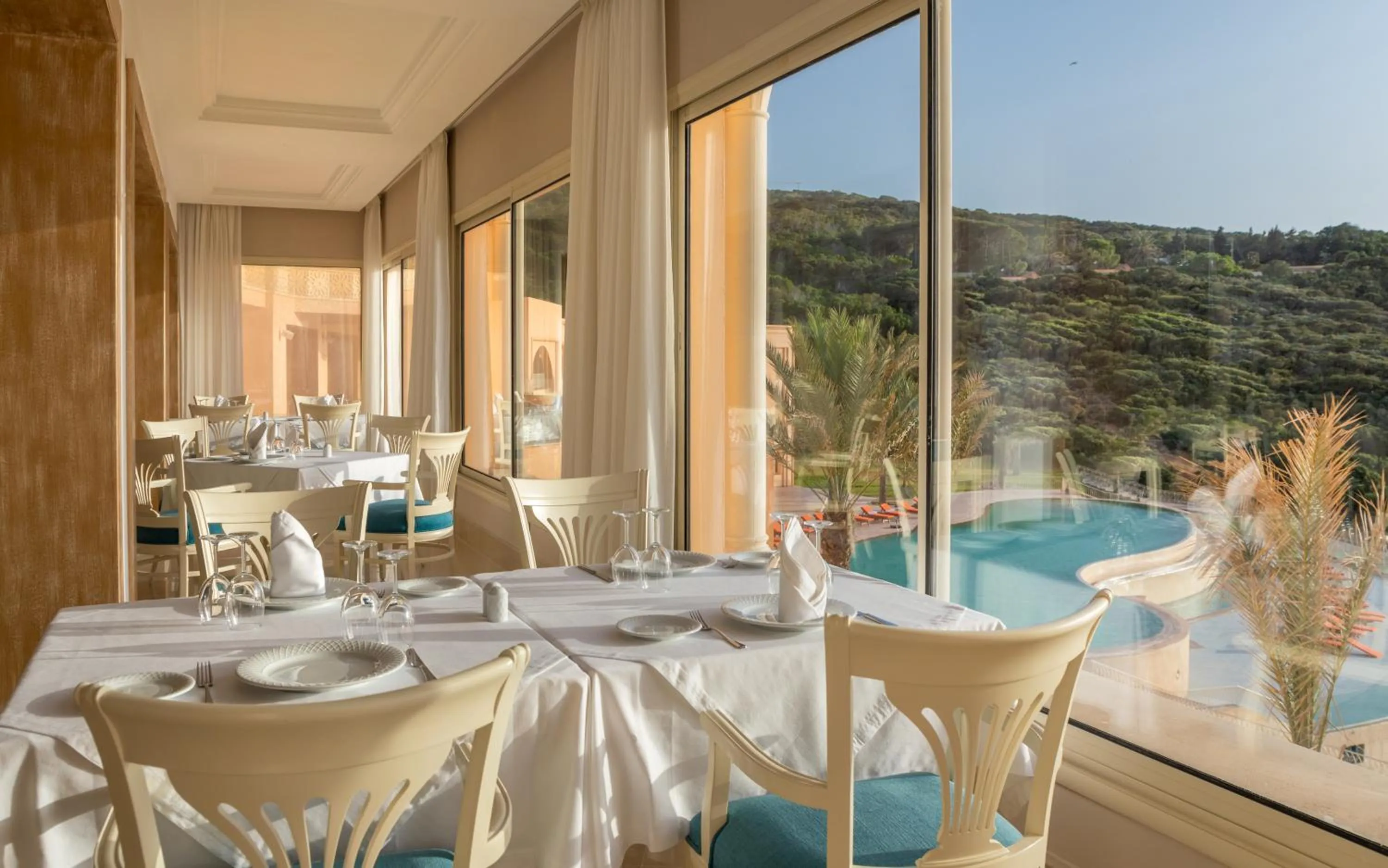 Restaurant/places to eat in Royal Tulip Korbous Bay Thalasso & Springs