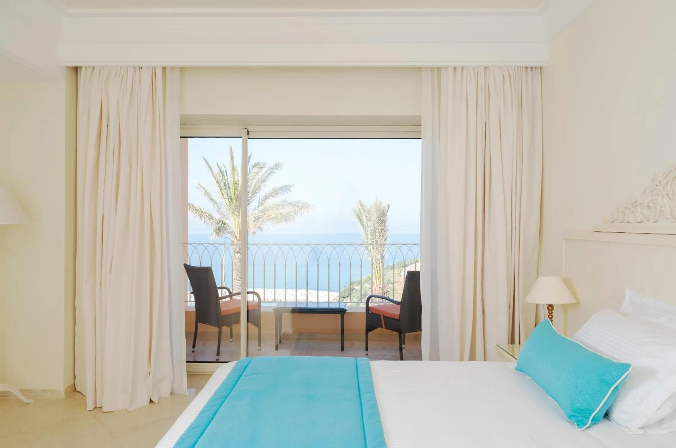 Balcony/Terrace, Bed in Royal Tulip Korbous Bay Thalasso & Springs