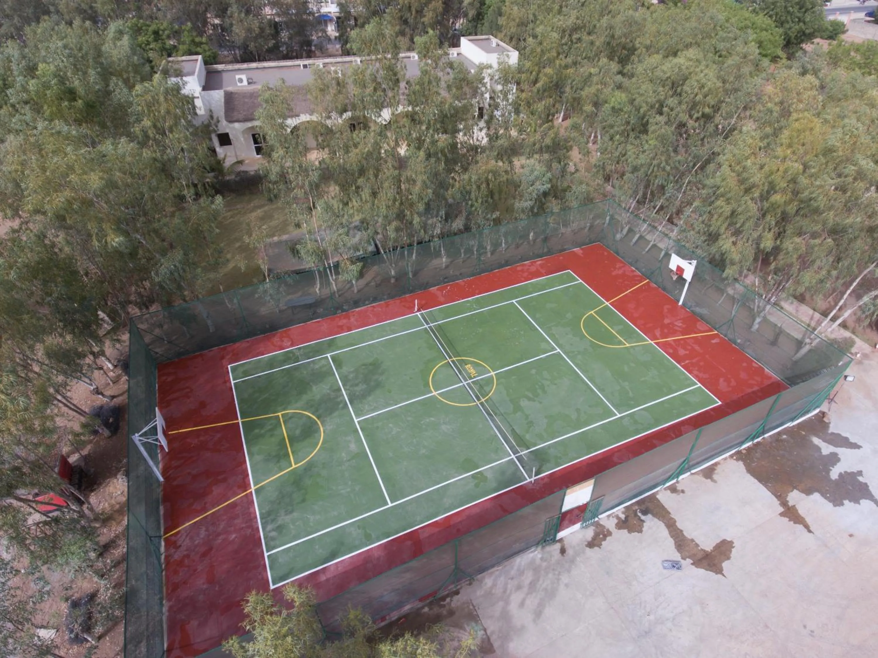 Tennis court in Royal Saly
