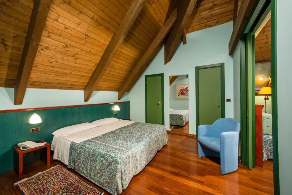 Bed in Hotel & Loisir Le Ruote