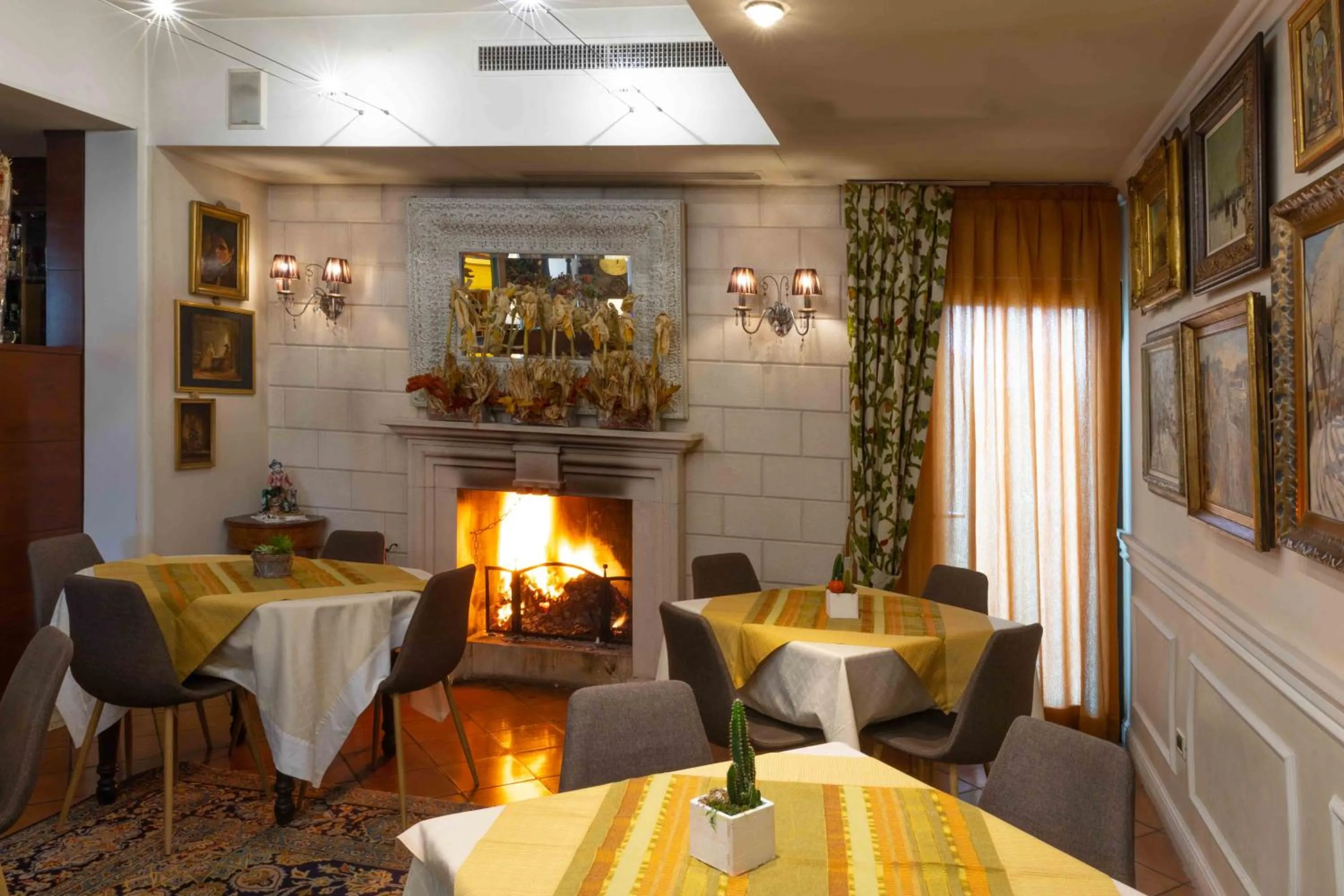 Restaurant/places to eat in Hotel Locanda Al Sole