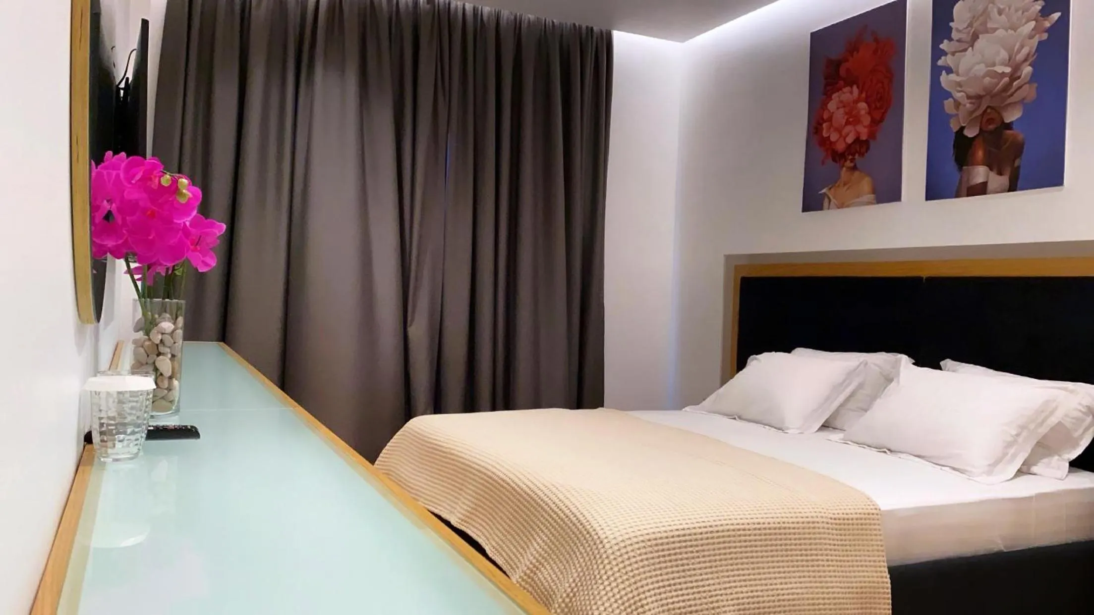 Bedroom, Bed in Hotel Nertili