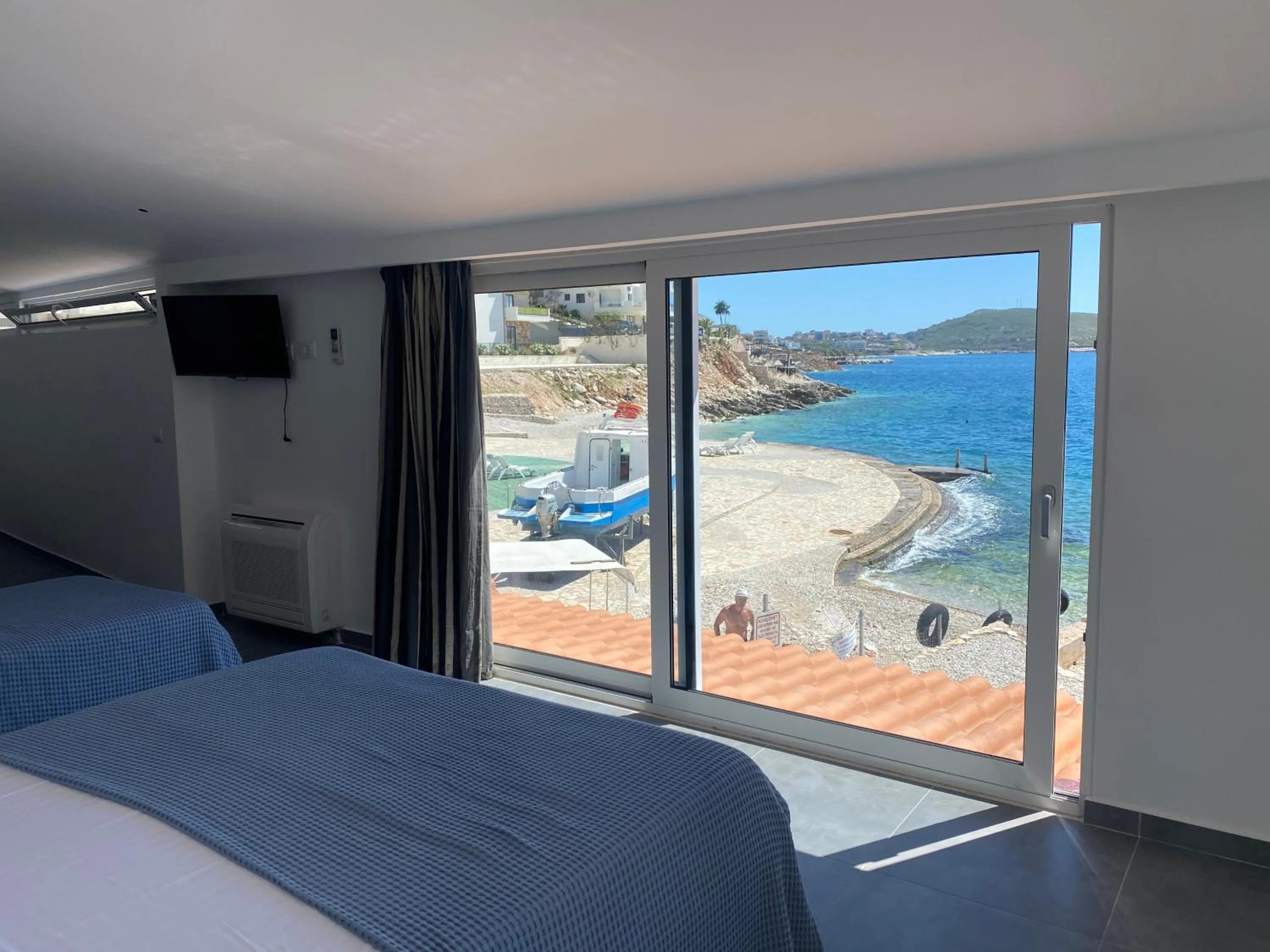 Sea view, Bed in Hotel Nertili