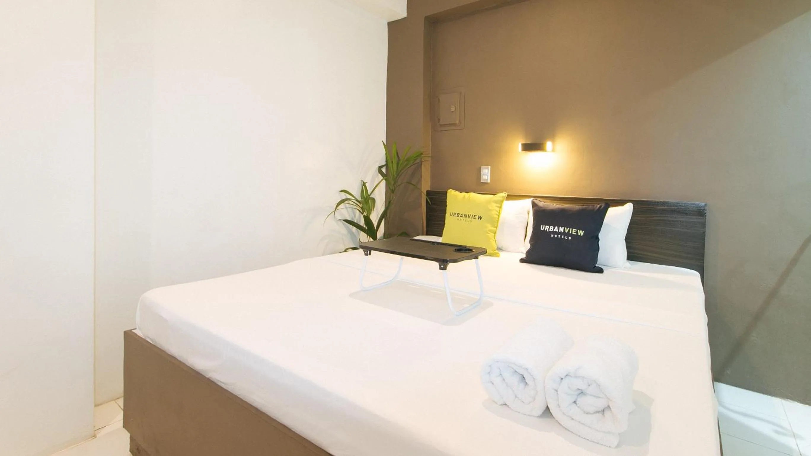 Photo of the whole room, Bed in UrbanView at San Antonio's Place Sampaloc Manila