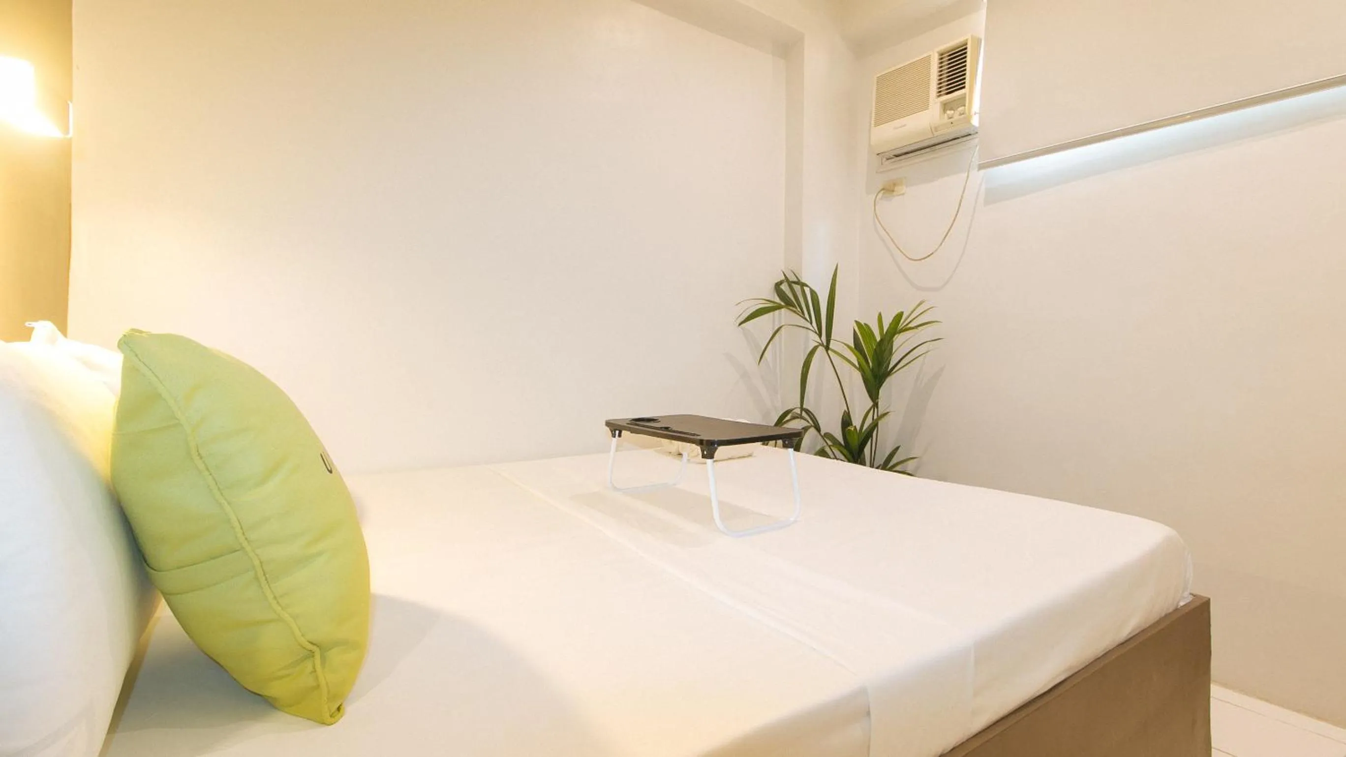 Photo of the whole room in UrbanView at San Antonio's Place Sampaloc Manila