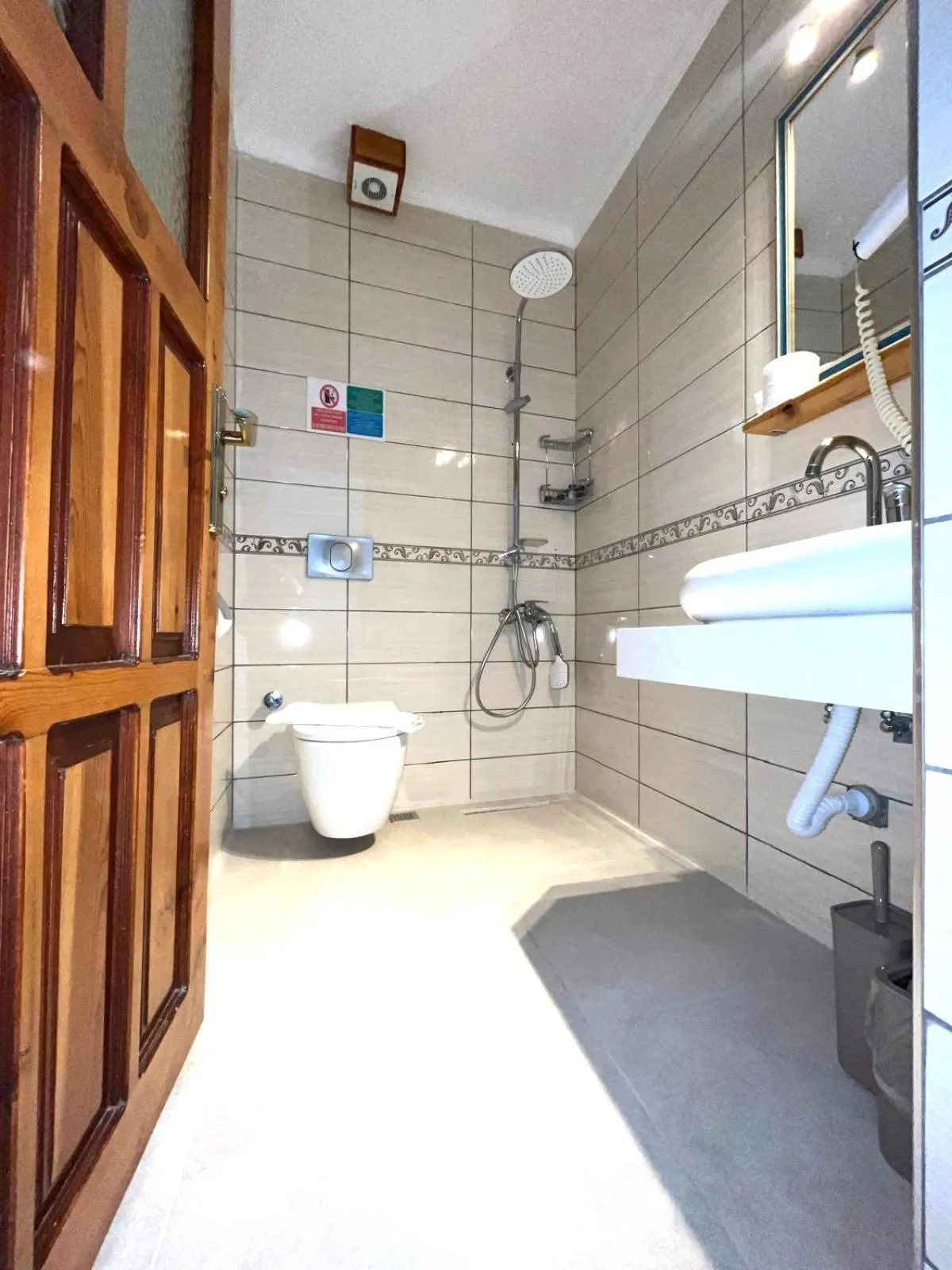 Bathroom in Nest Gunay Otel