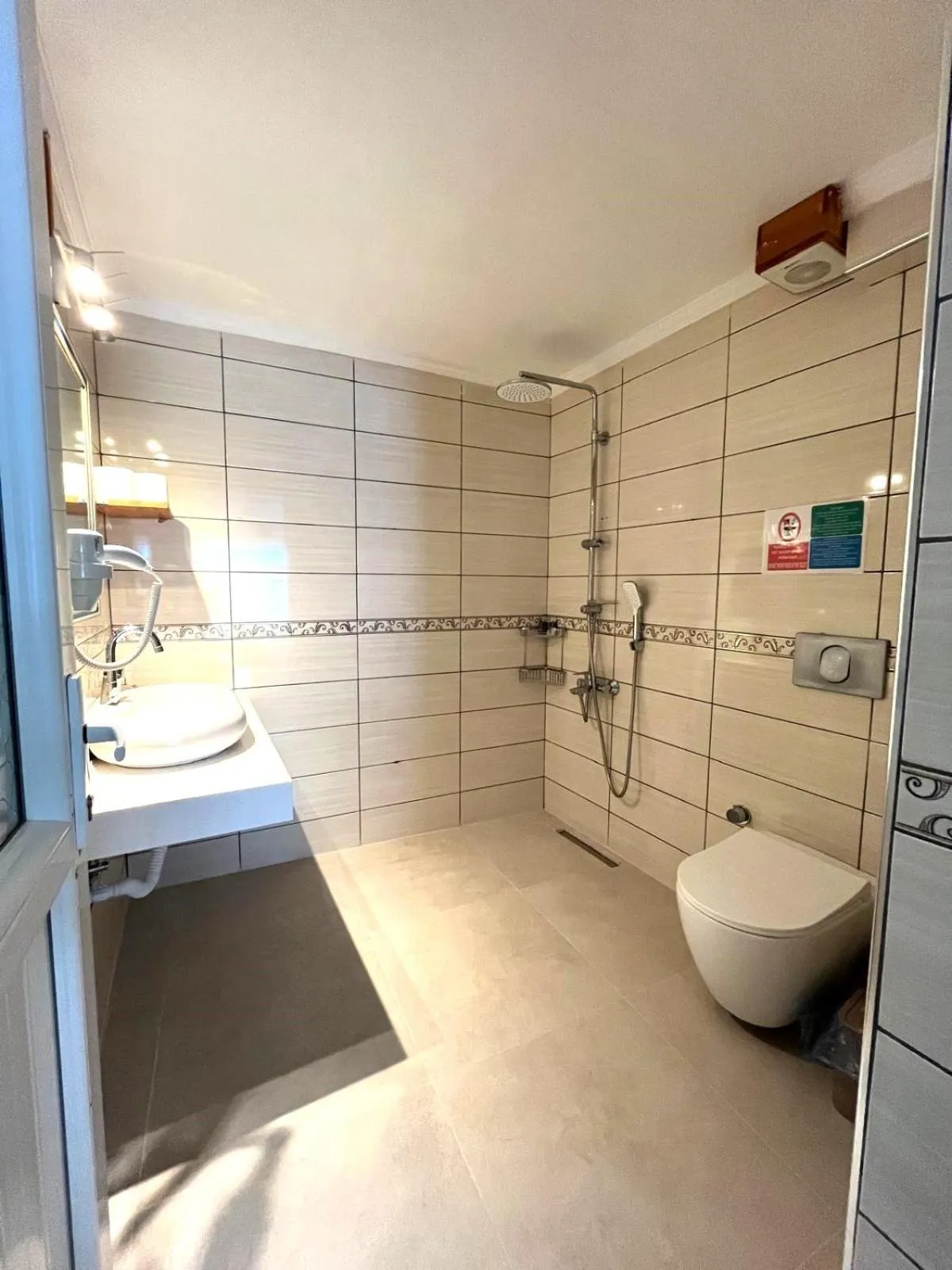 Bathroom in Nest Gunay Otel