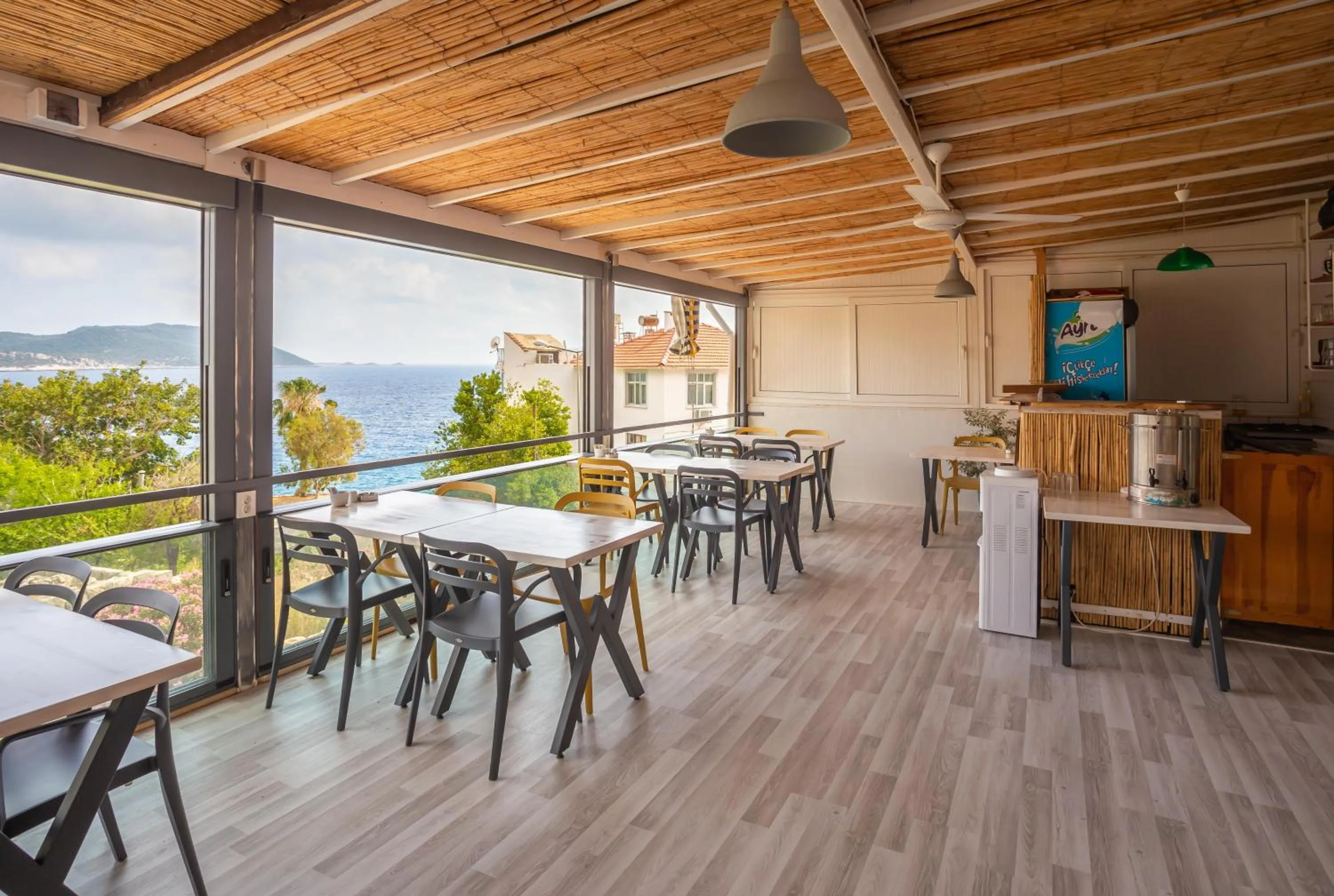 Restaurant/places to eat in Nest Gunay Otel