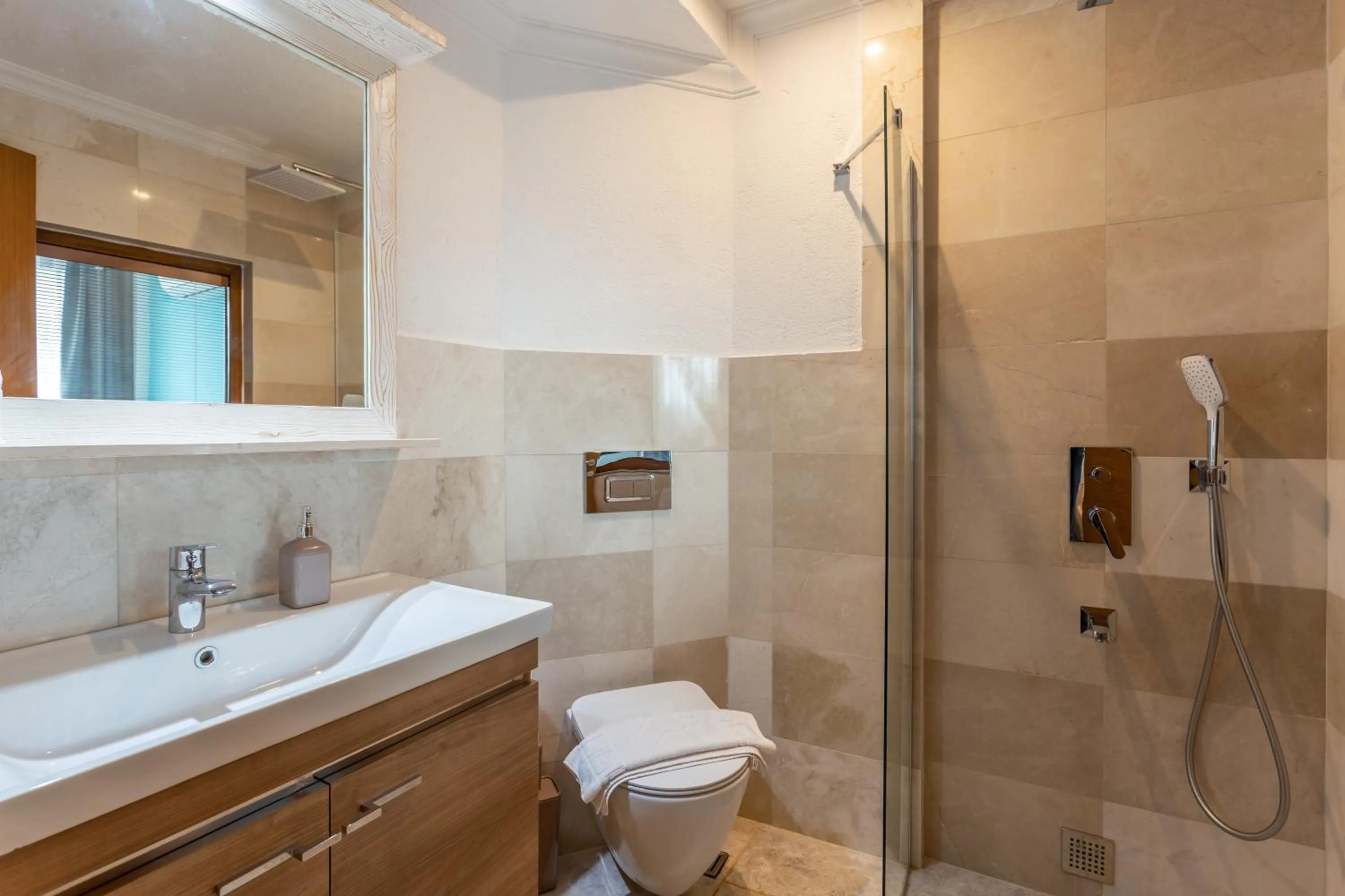 Bathroom in Nest Gunay Otel