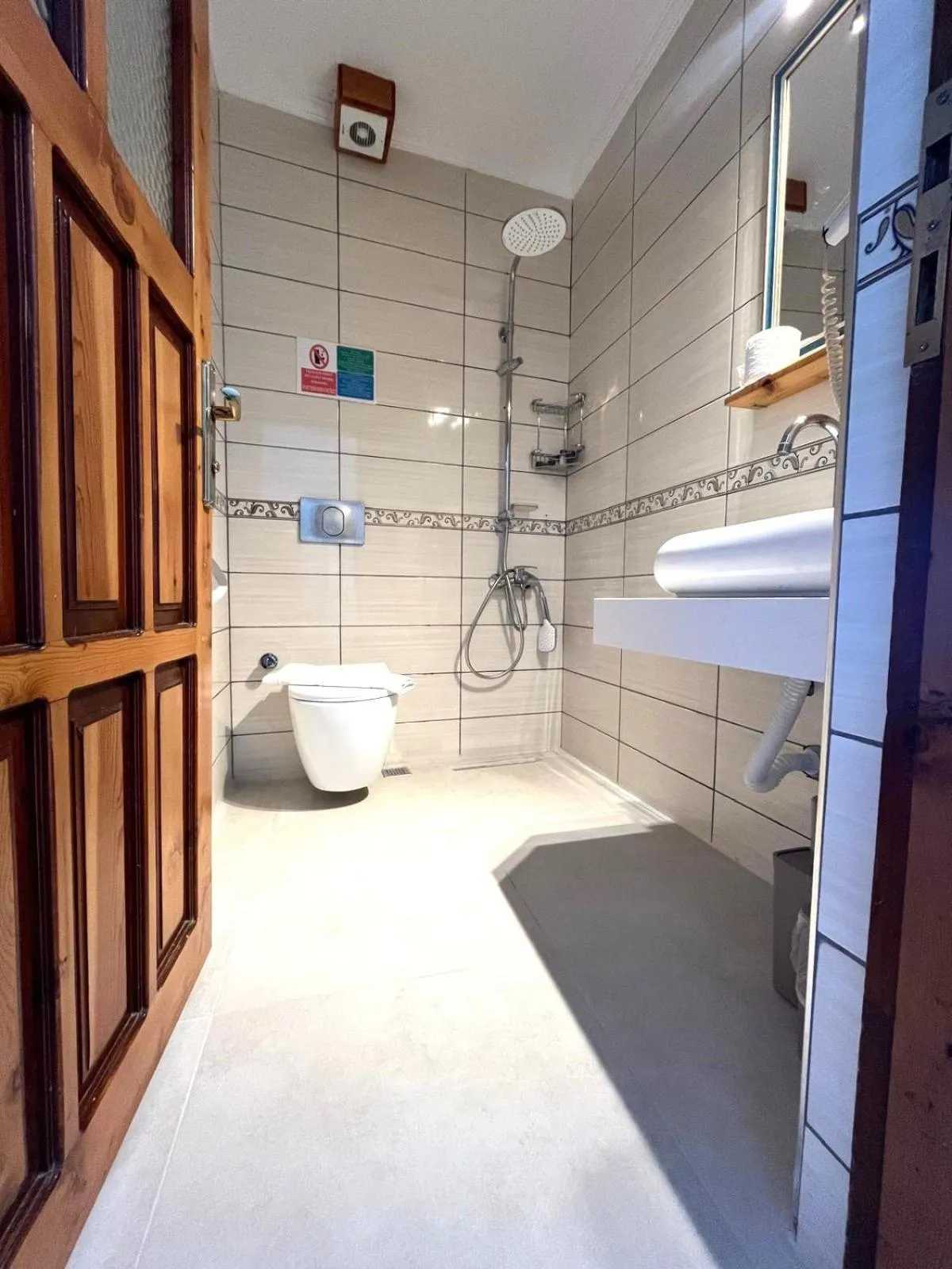 Bathroom in Nest Gunay Otel