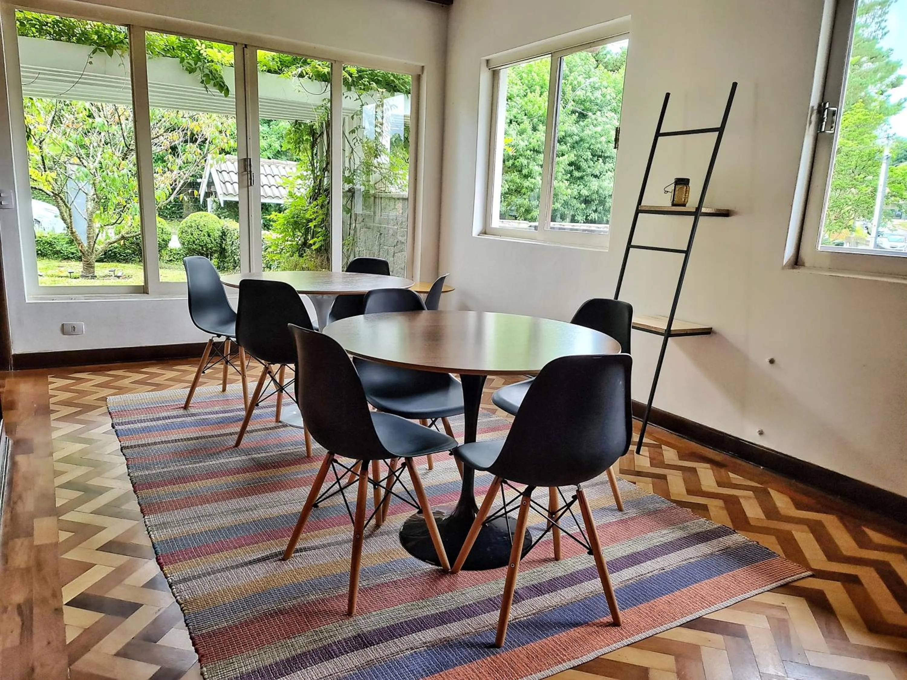Living room in Casa Três Rios - Campos do Jordão