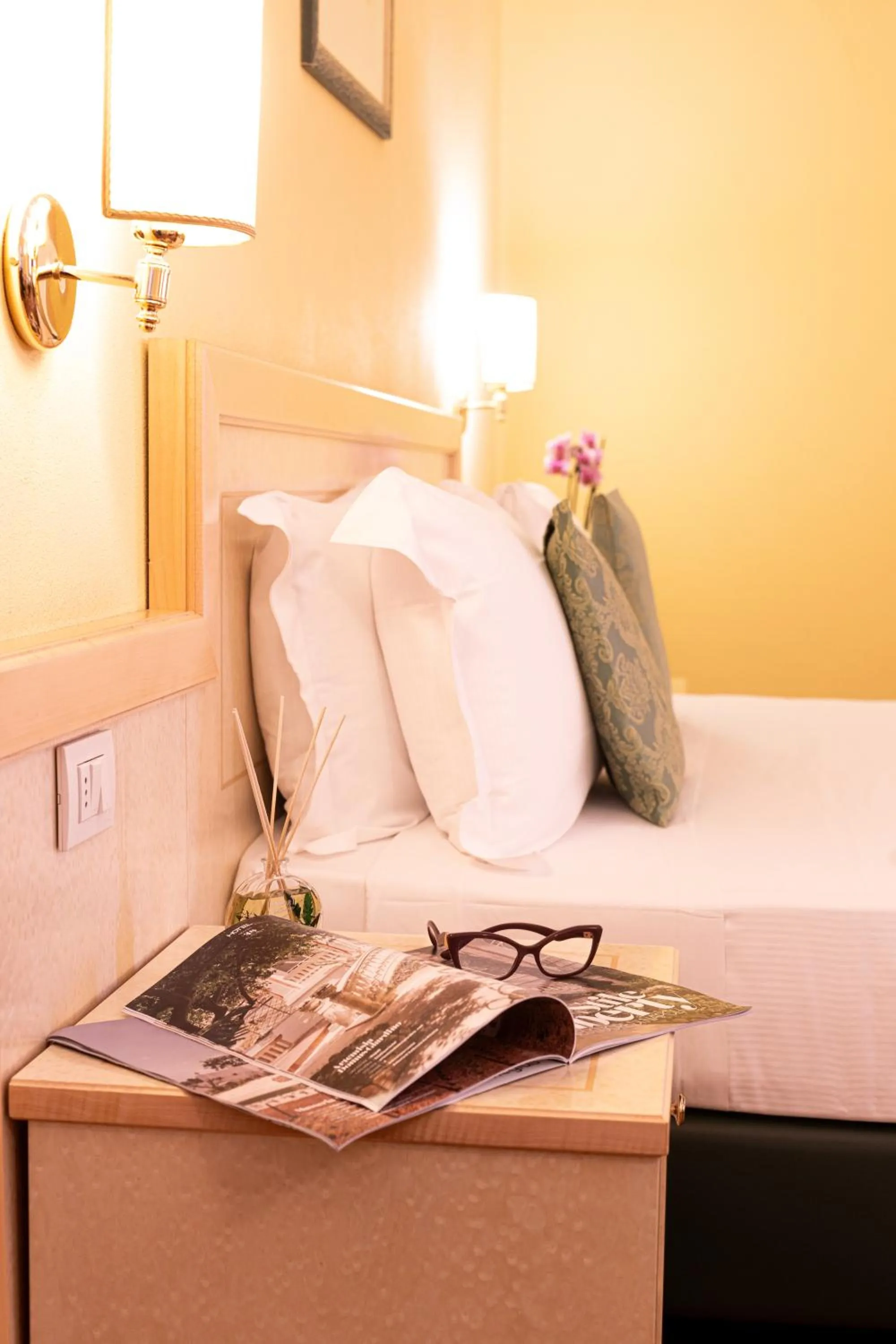 Bed in LVG Hotel Collection - Belvedere San Gottardo