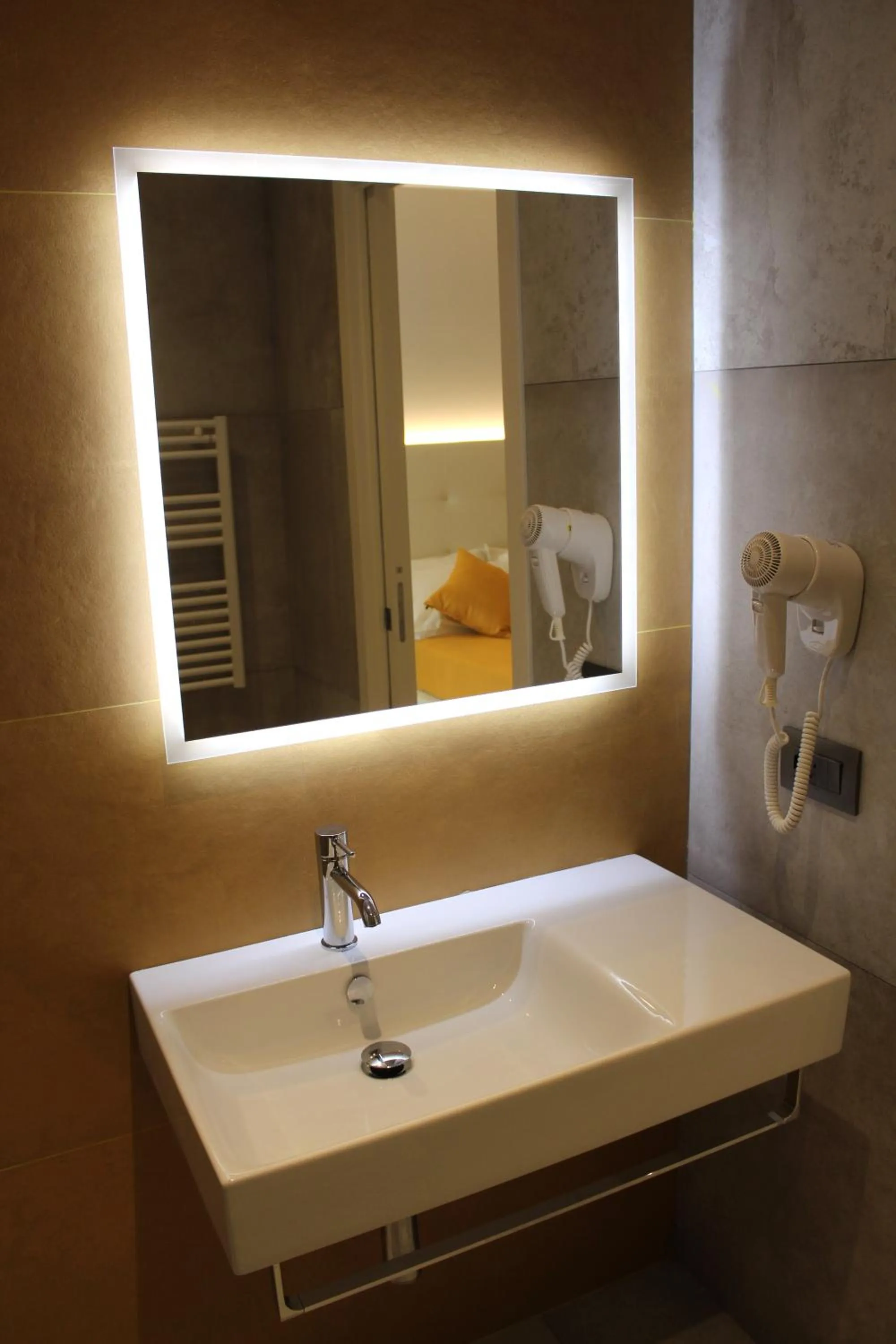 Bathroom in B&B Primrose Residence Hotel