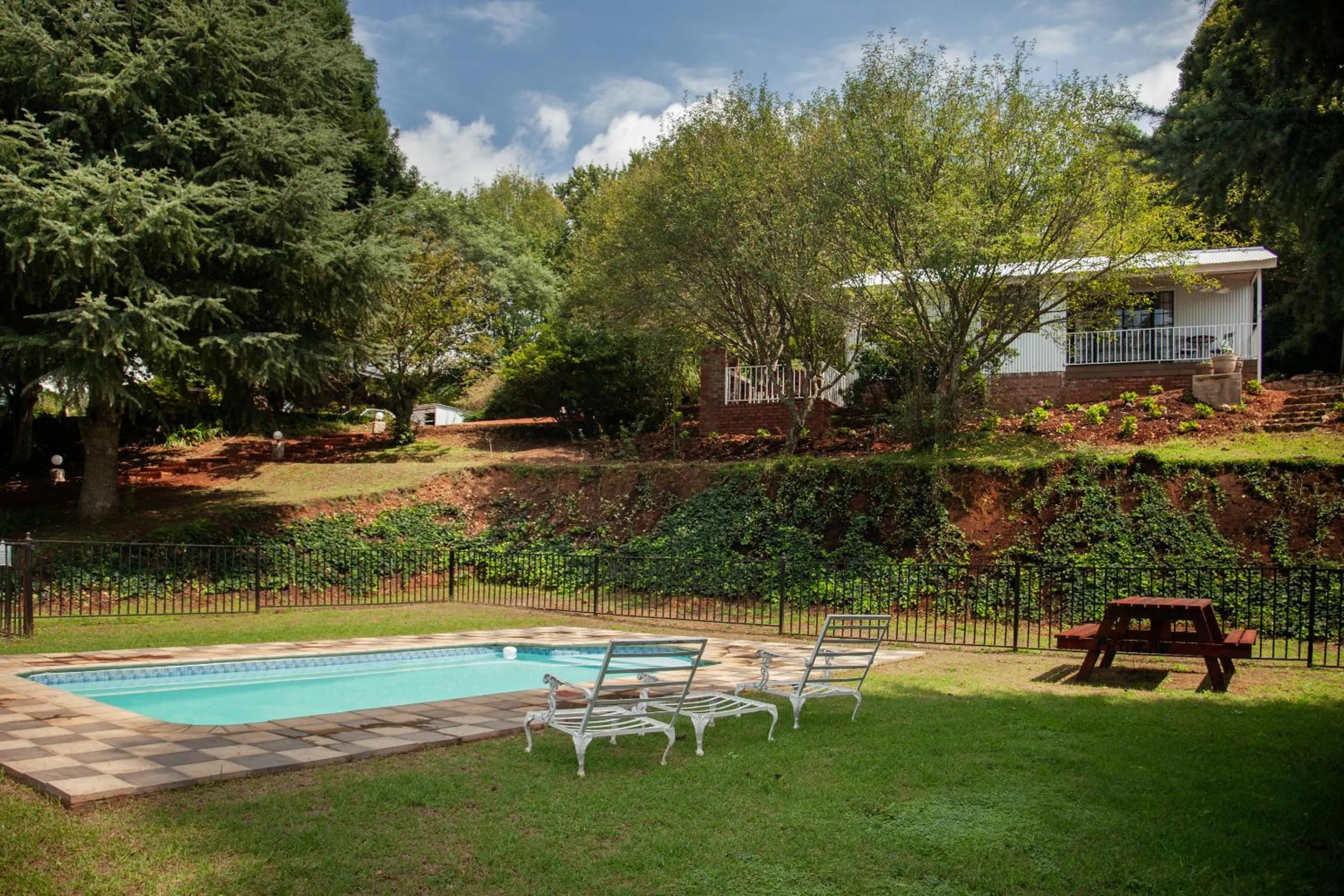 Garden view in Viewpoint Estate Accommodation