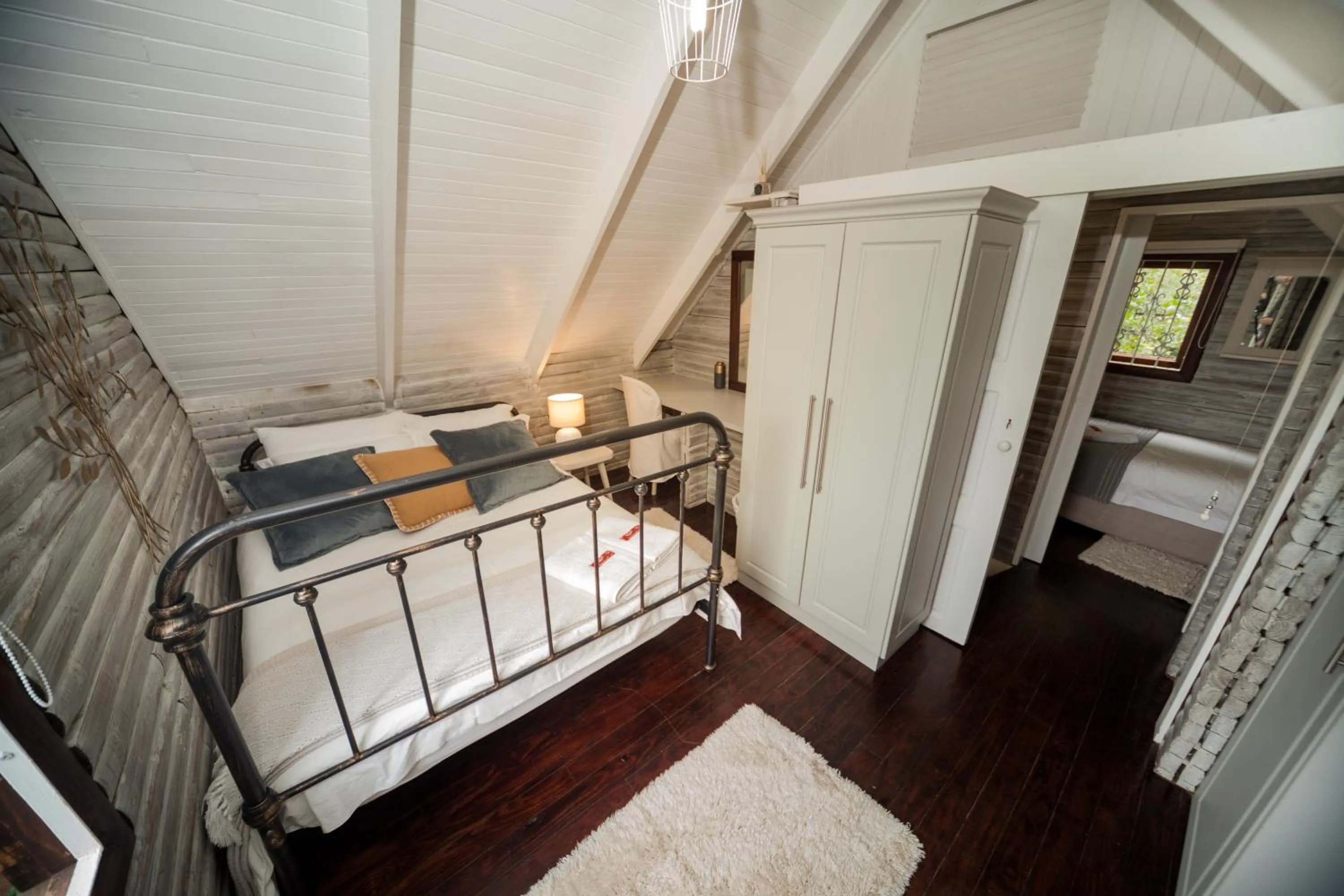 Bedroom, Bed in Viewpoint Estate Accommodation