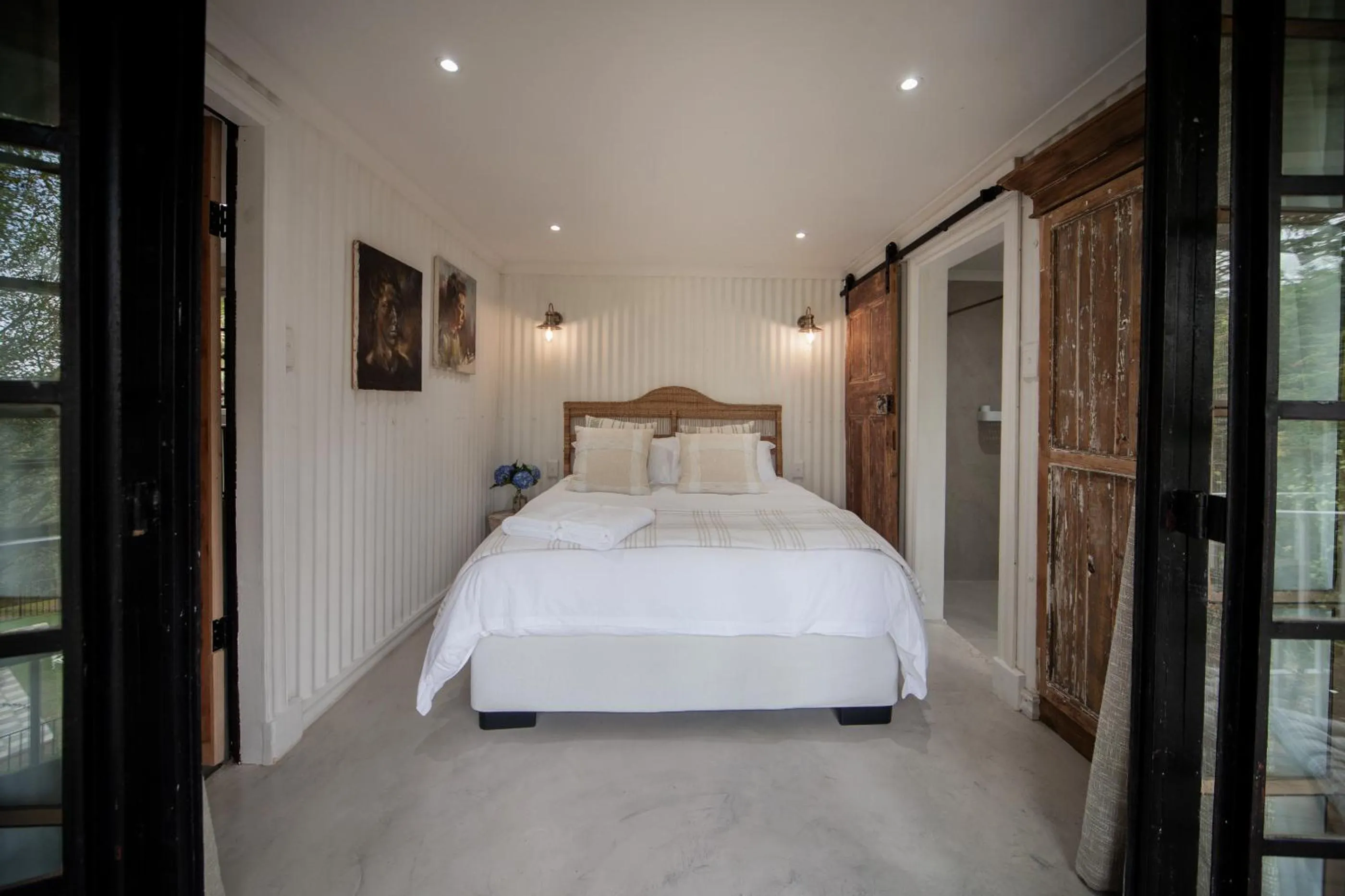 Bed in Viewpoint Estate Accommodation