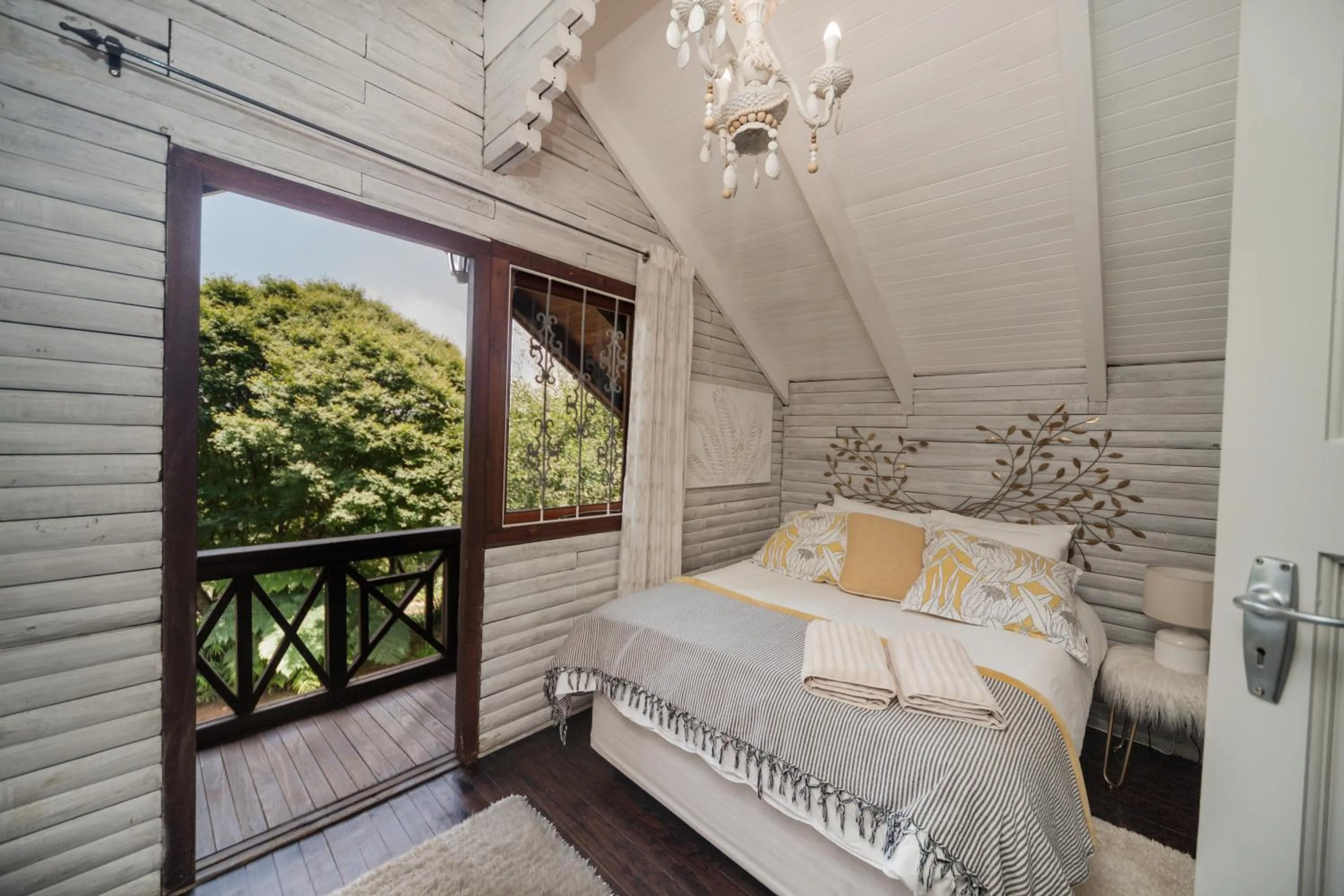 Bed in Viewpoint Estate Accommodation