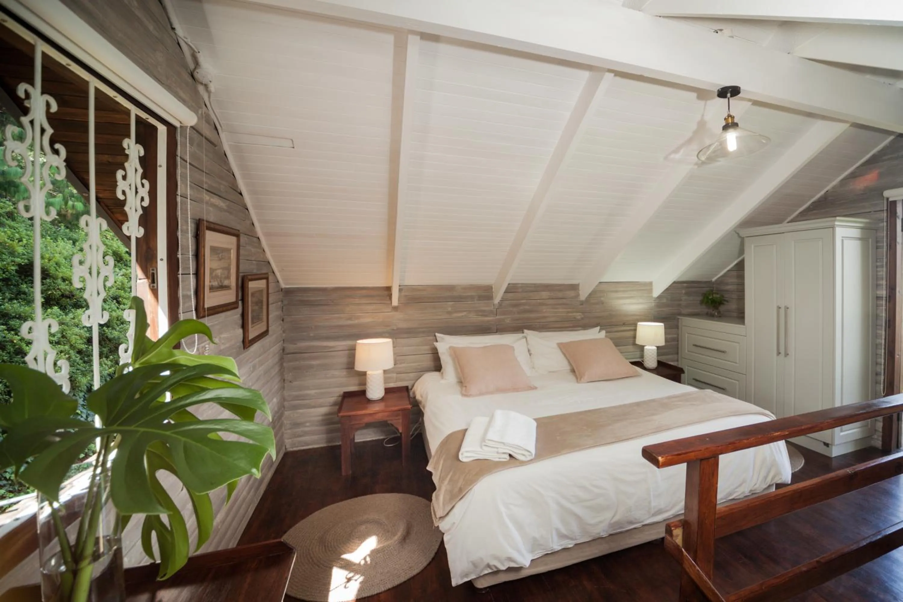 Bed in Viewpoint Estate Accommodation