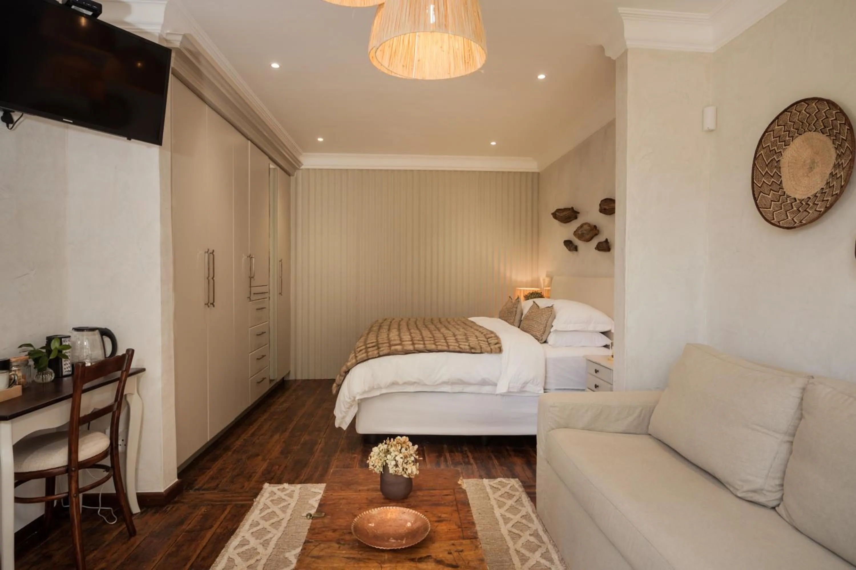 Photo of the whole room, Bed in Viewpoint Estate Accommodation