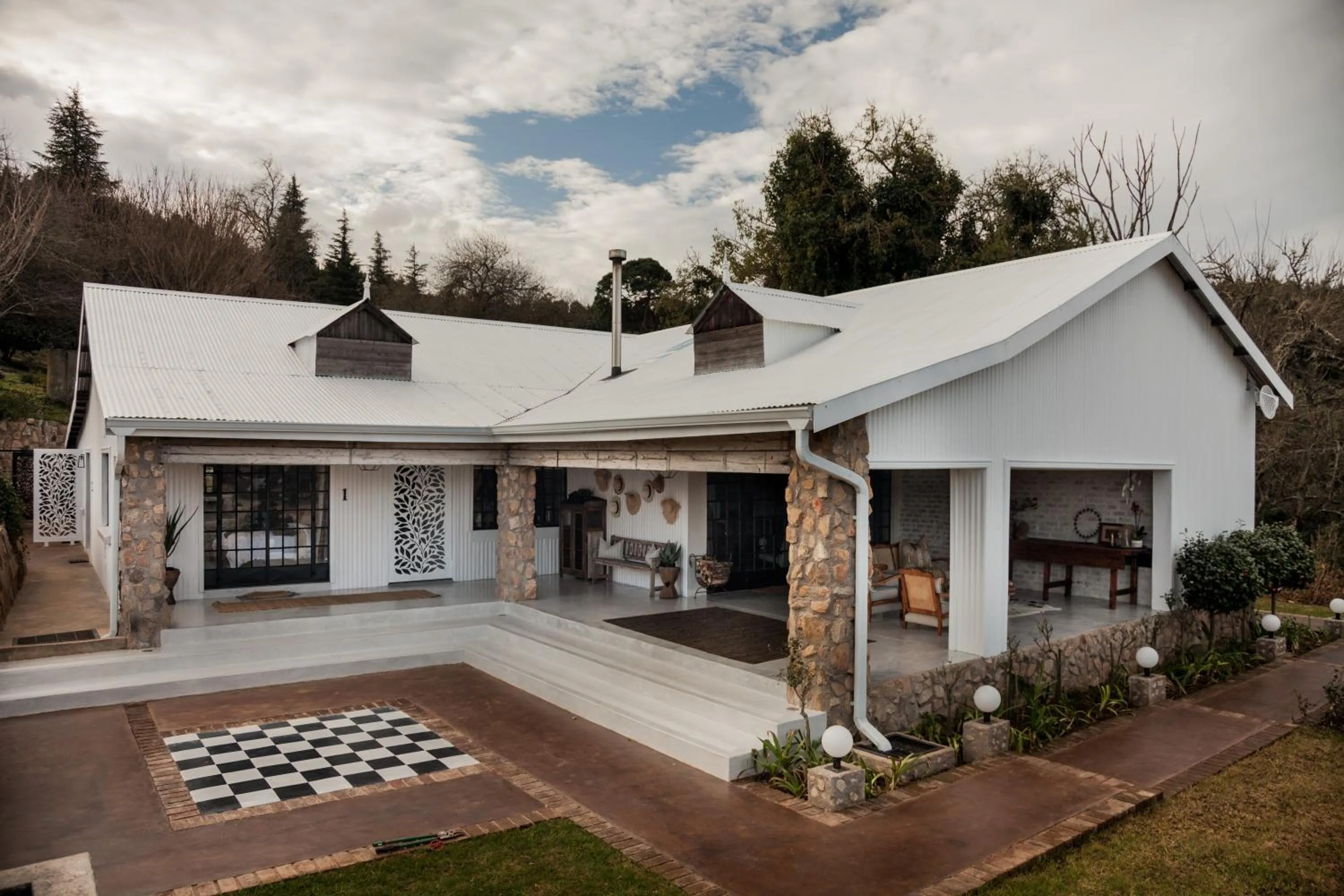 Property building in Viewpoint Estate Accommodation