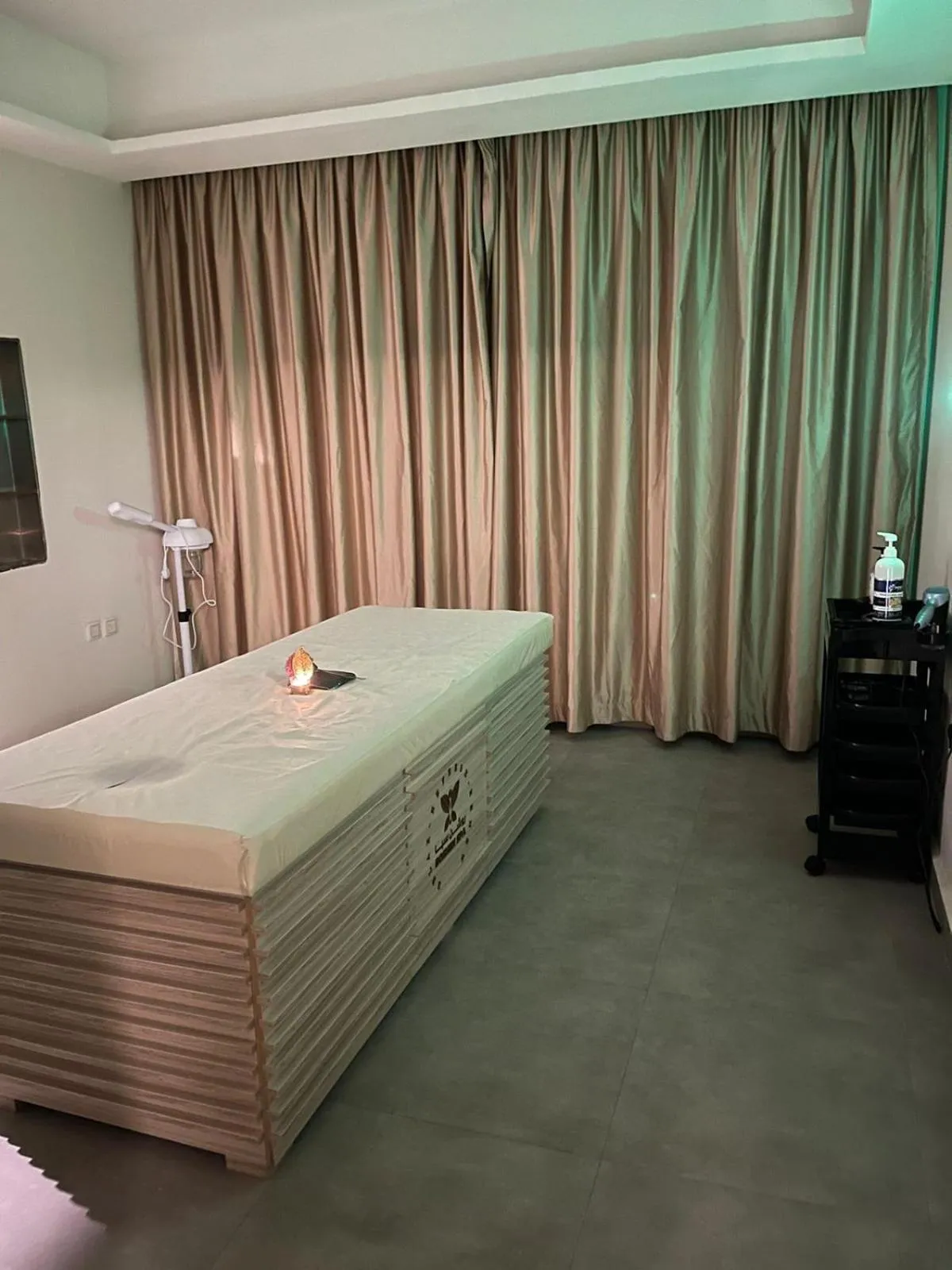 Bed in Smayah Residence Hotel - Riyadh Convention & Exhibition center
