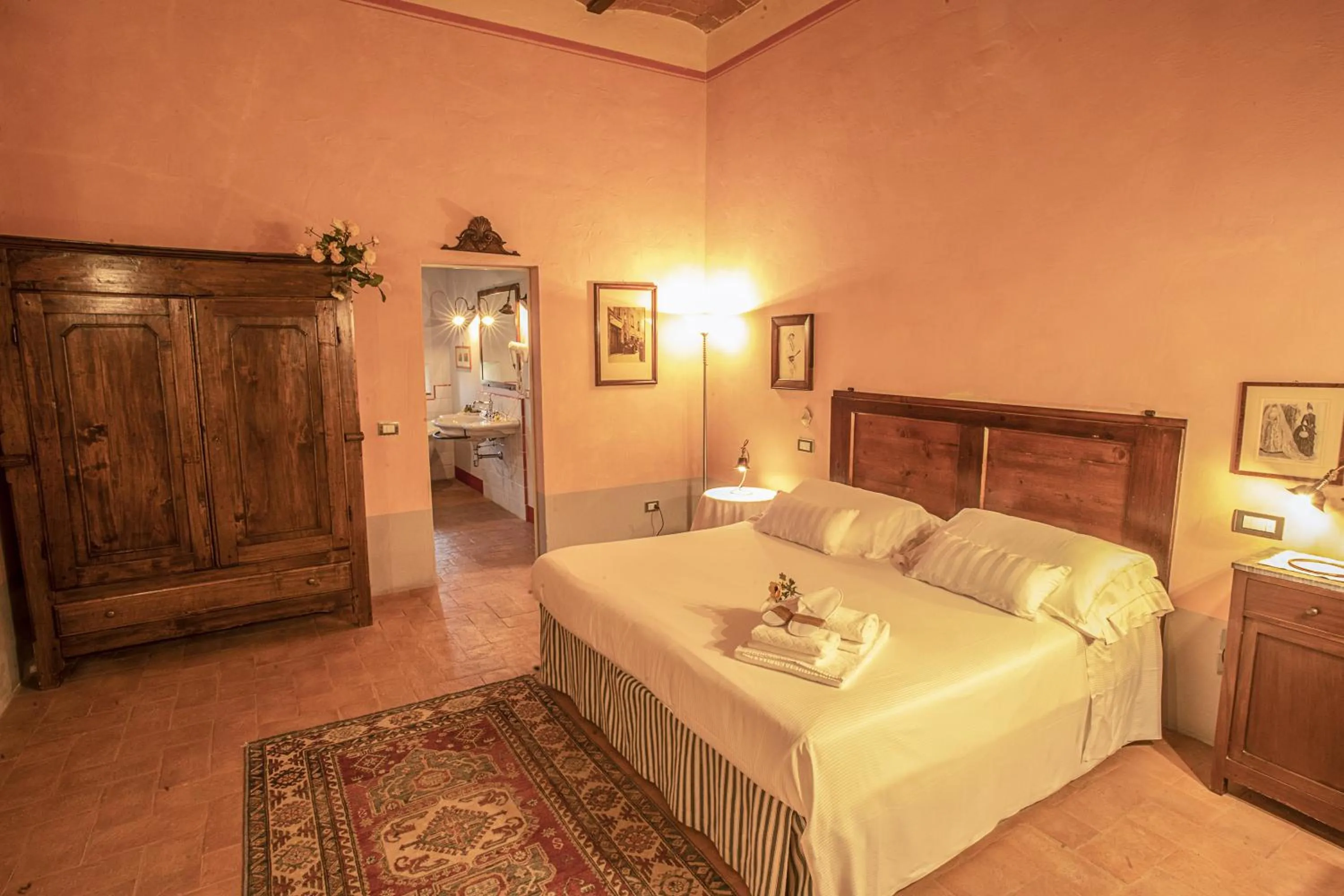 Photo of the whole room, Bed in Cortona Resort-Le Terre Dei Cavalieri
