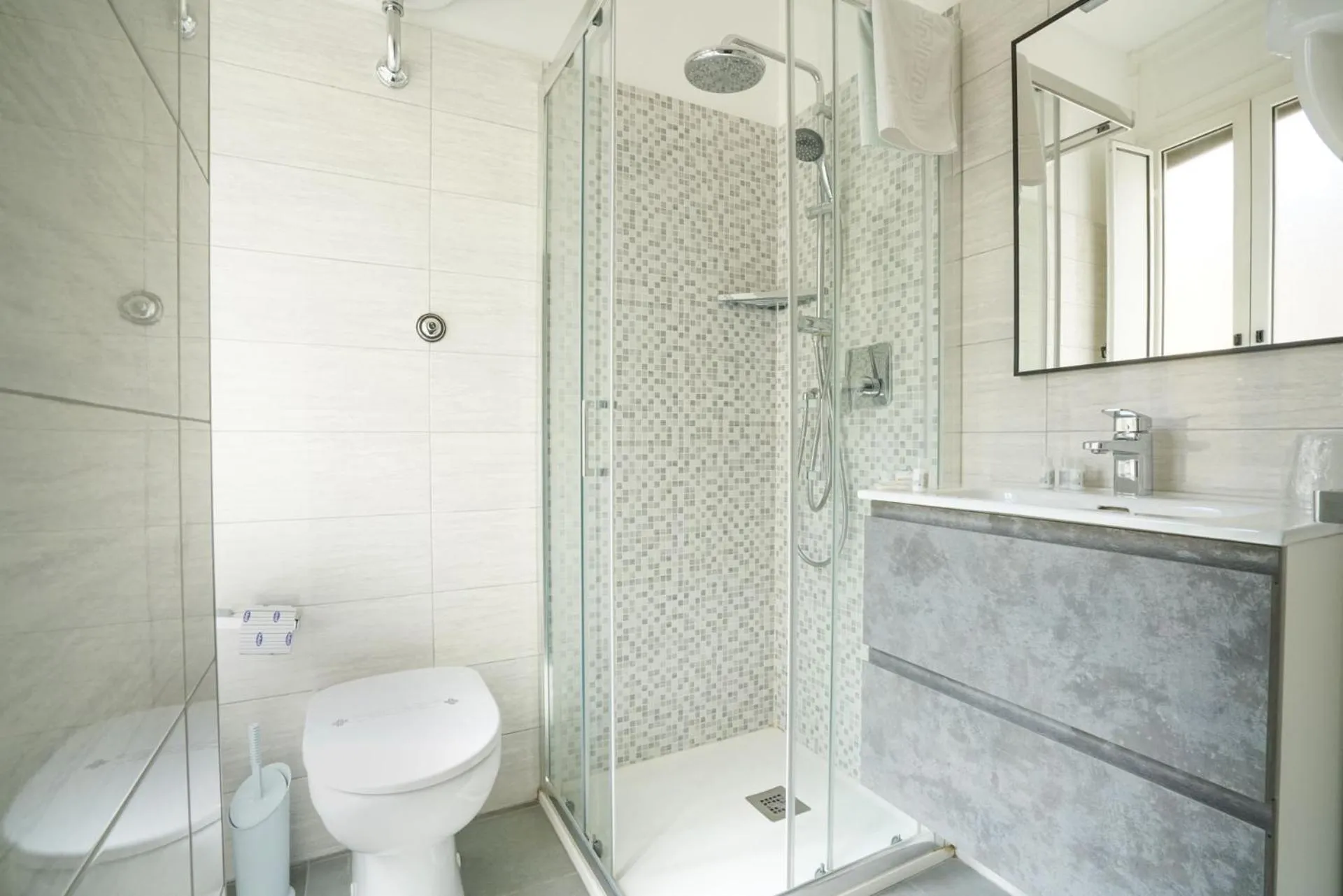 Bathroom in Hotel St. Moritz